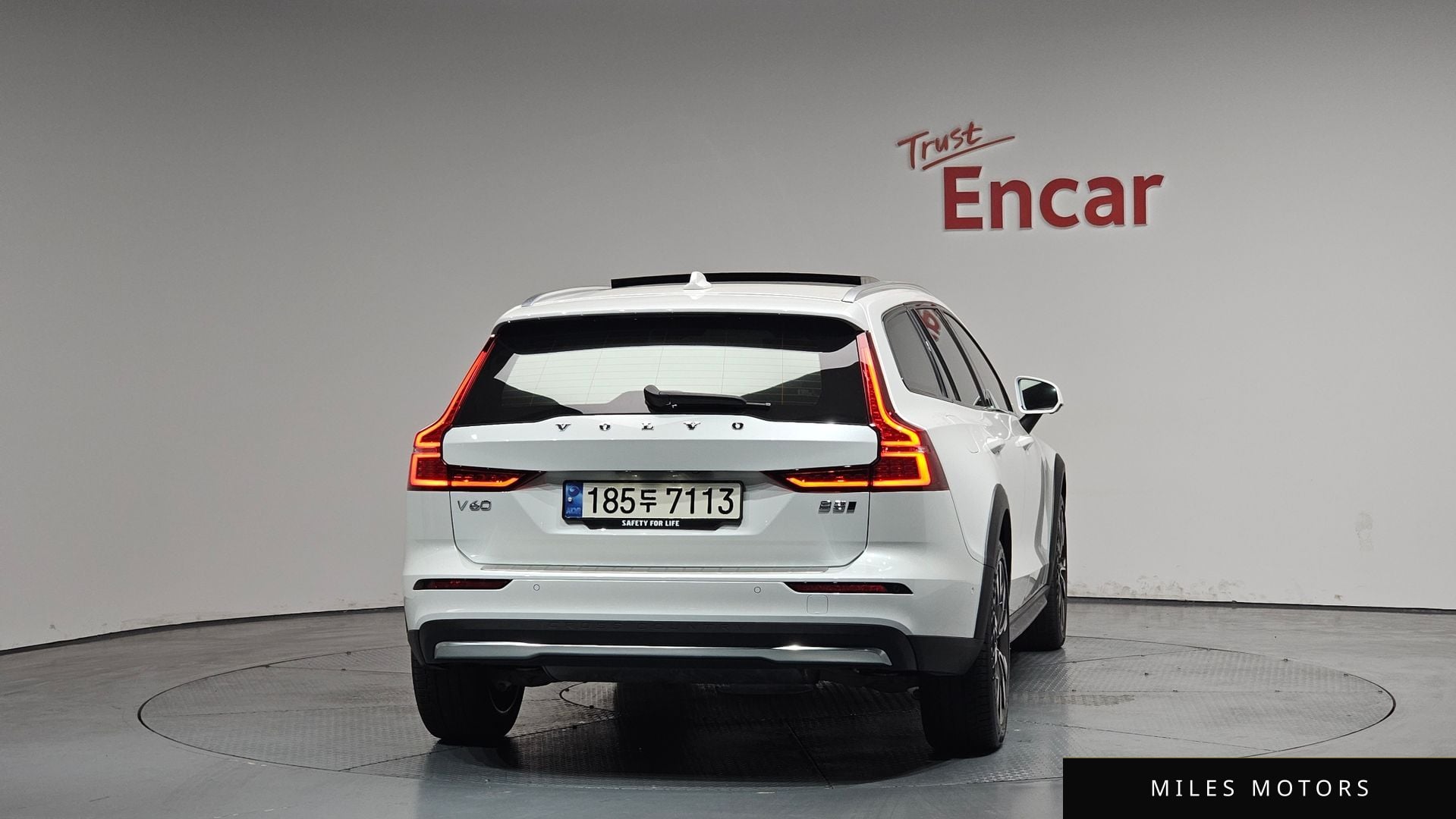 Volvo V60 2024 — миниатюра 3