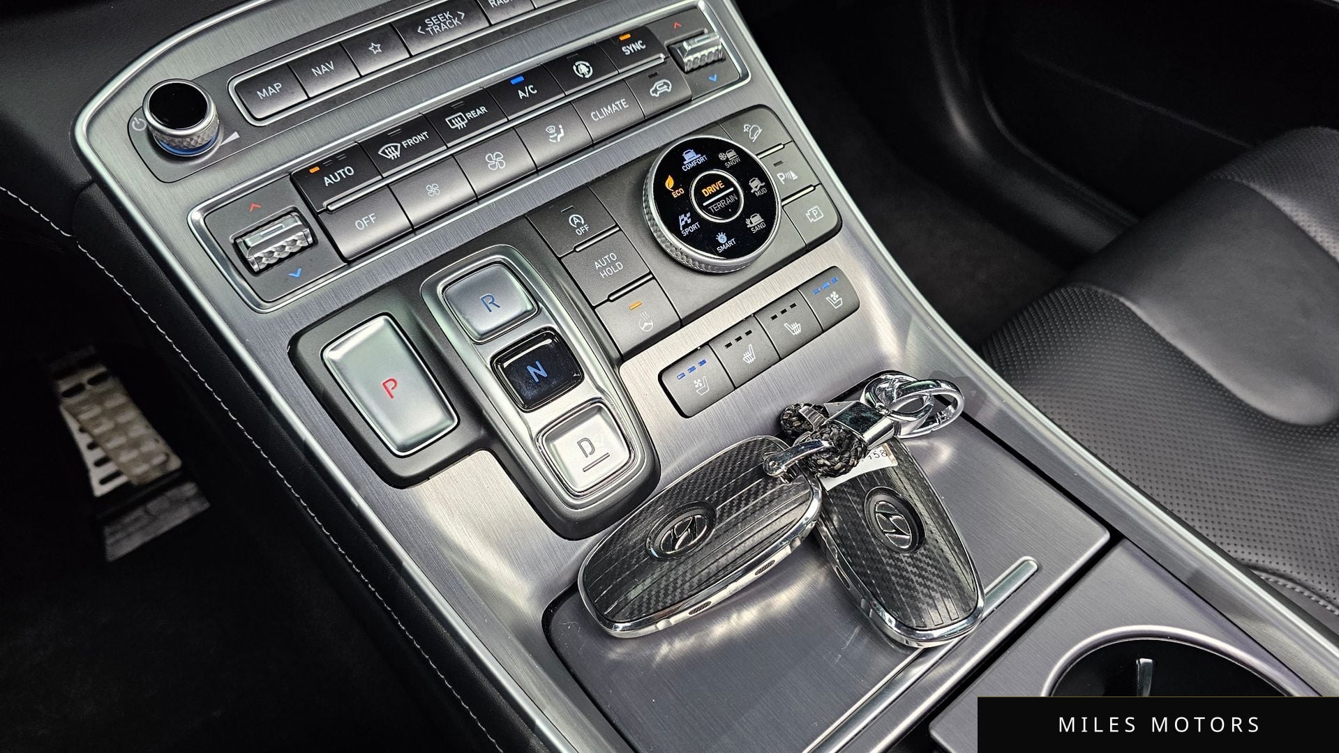 Hyundai Santafe 2021 — миниатюра 12