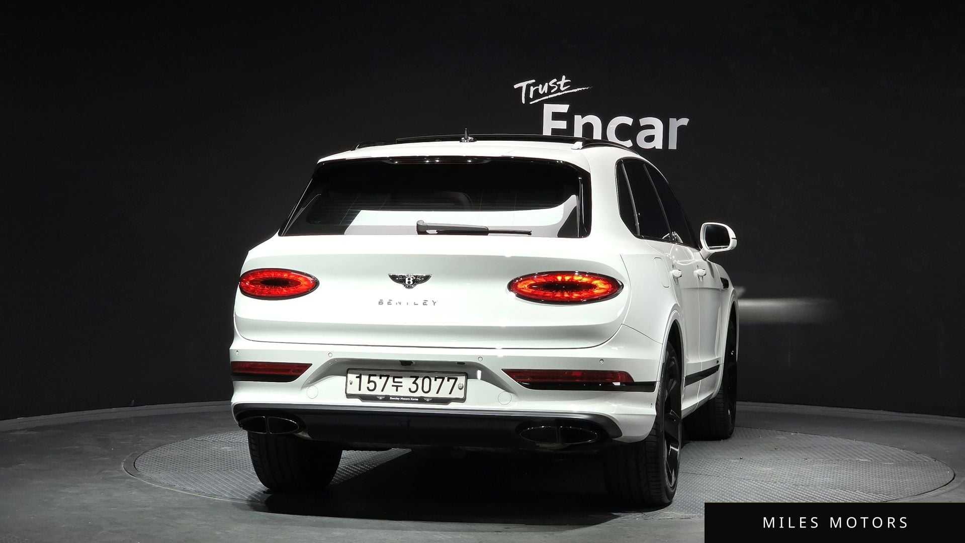 Bentley 벤테이가 2023 — миниатюра 4