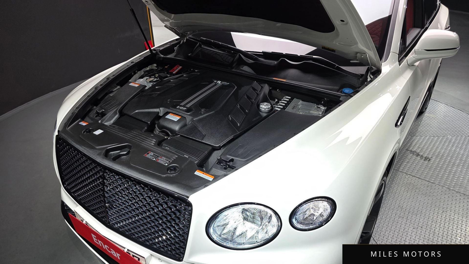 Bentley 벤테이가 2023 — миниатюра 6