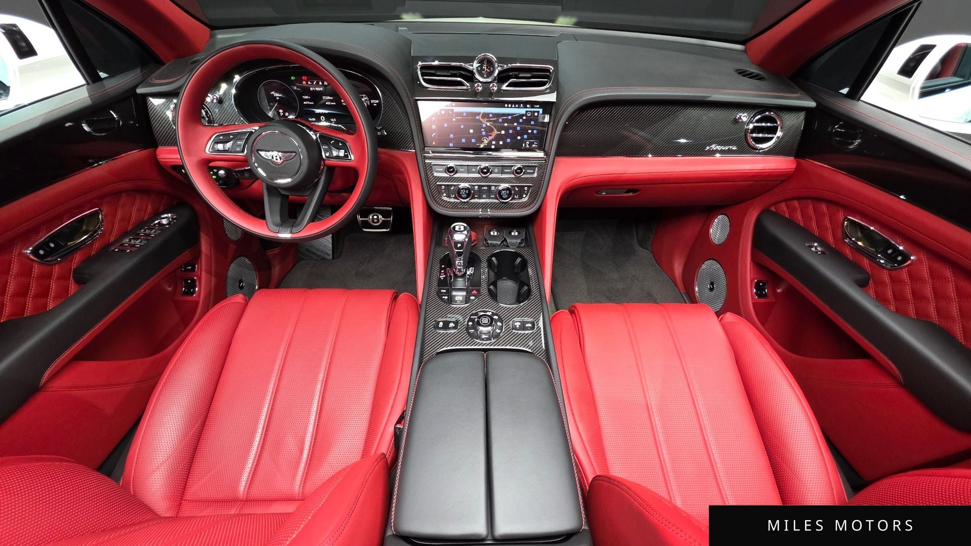 Bentley 벤테이가 2023 — миниатюра 10