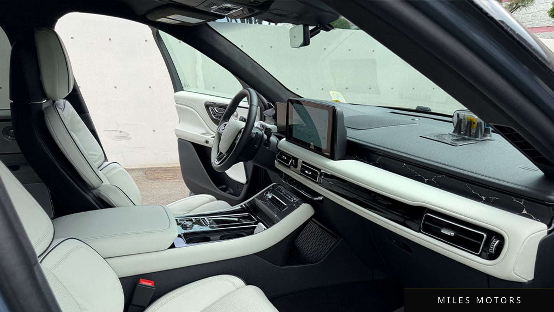 Lincoln Aviator 2025 — миниатюра 11