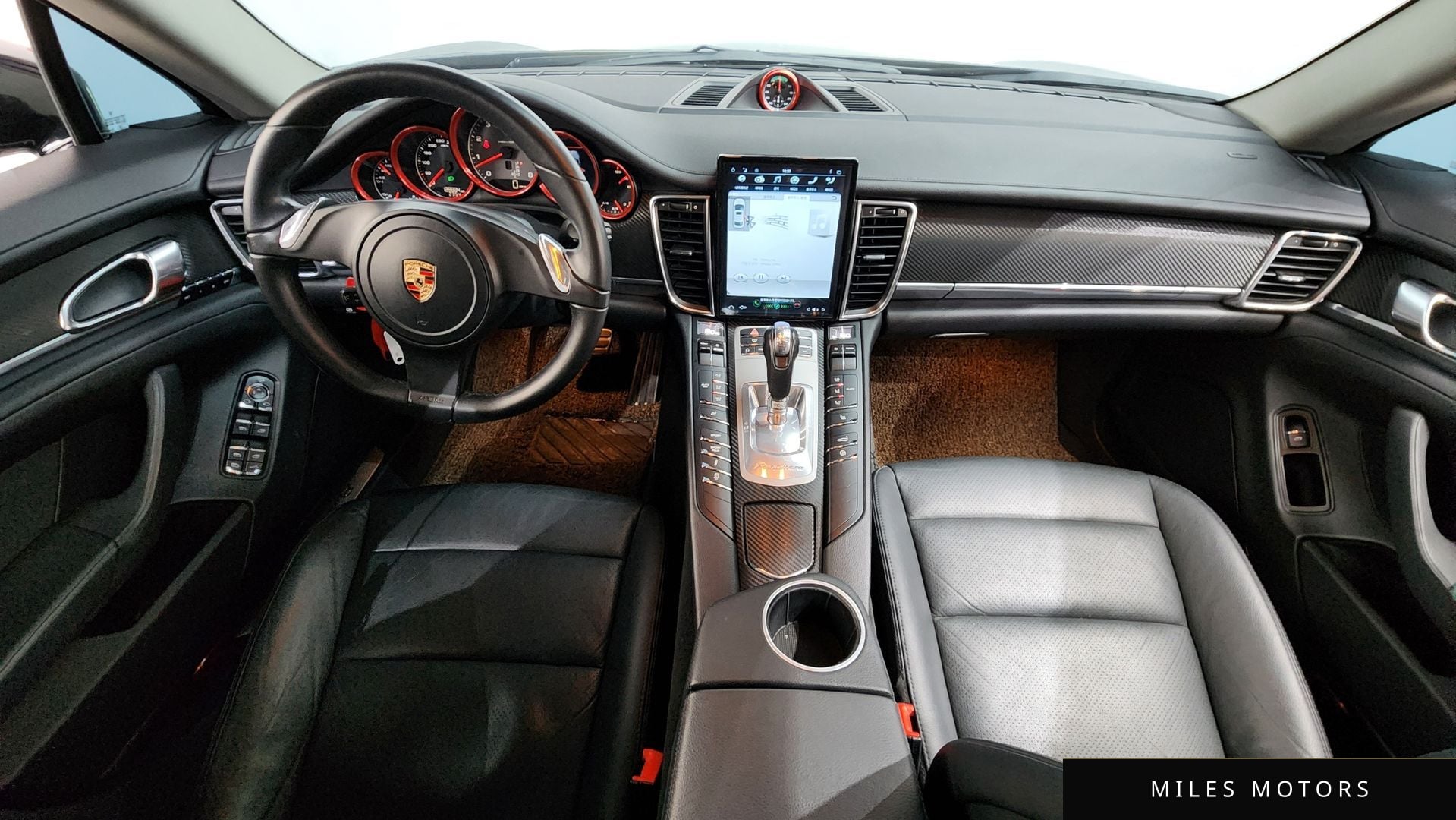 Porsche Panamera 2010 — миниатюра 7