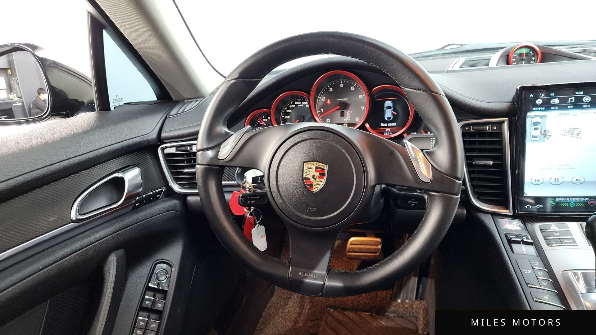 Porsche Panamera 2010 — миниатюра 12