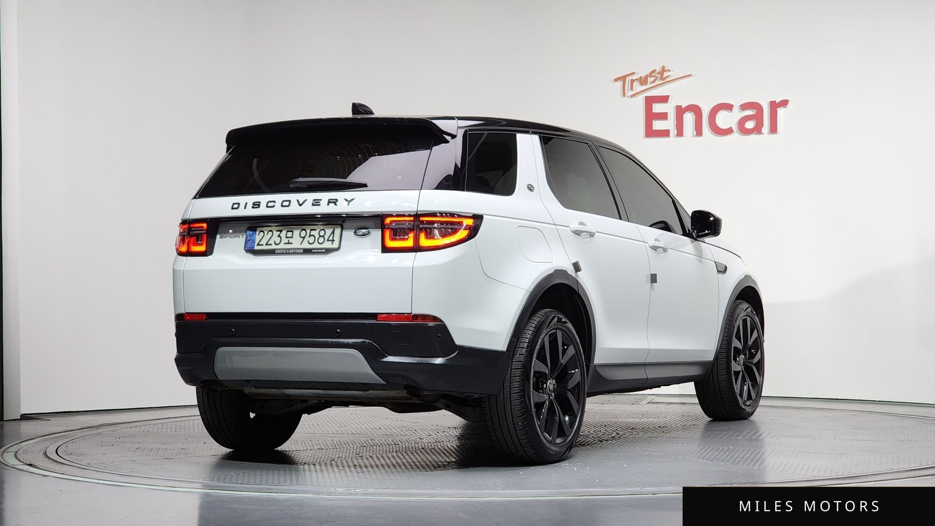 Land Rover Discovery Sport 2021 — миниатюра 2