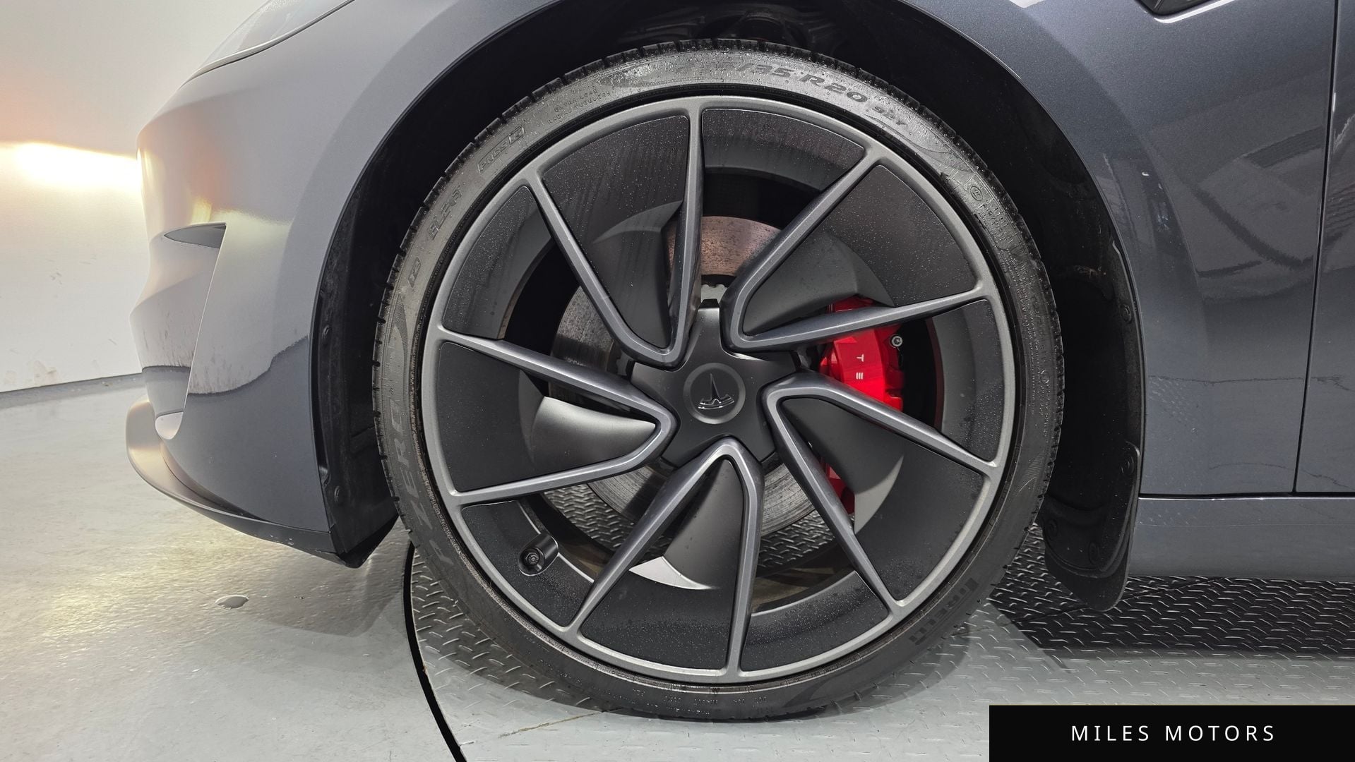 Tesla Model 3 2025 — миниатюра 5