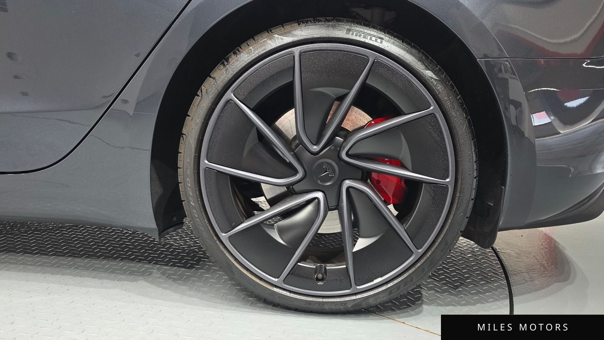 Tesla Model 3 2025 — миниатюра 7
