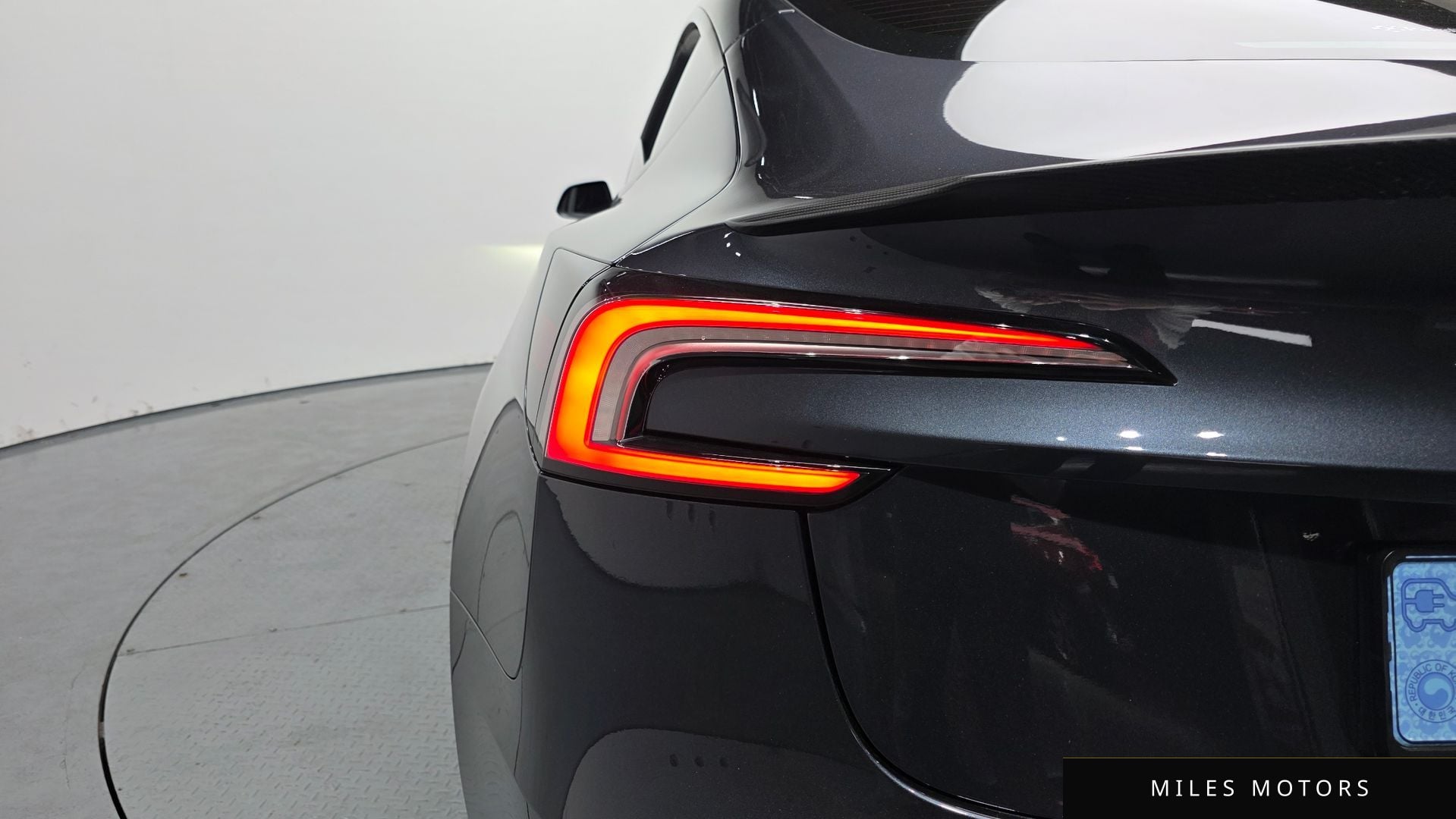 Tesla Model 3 2025 — миниатюра 9