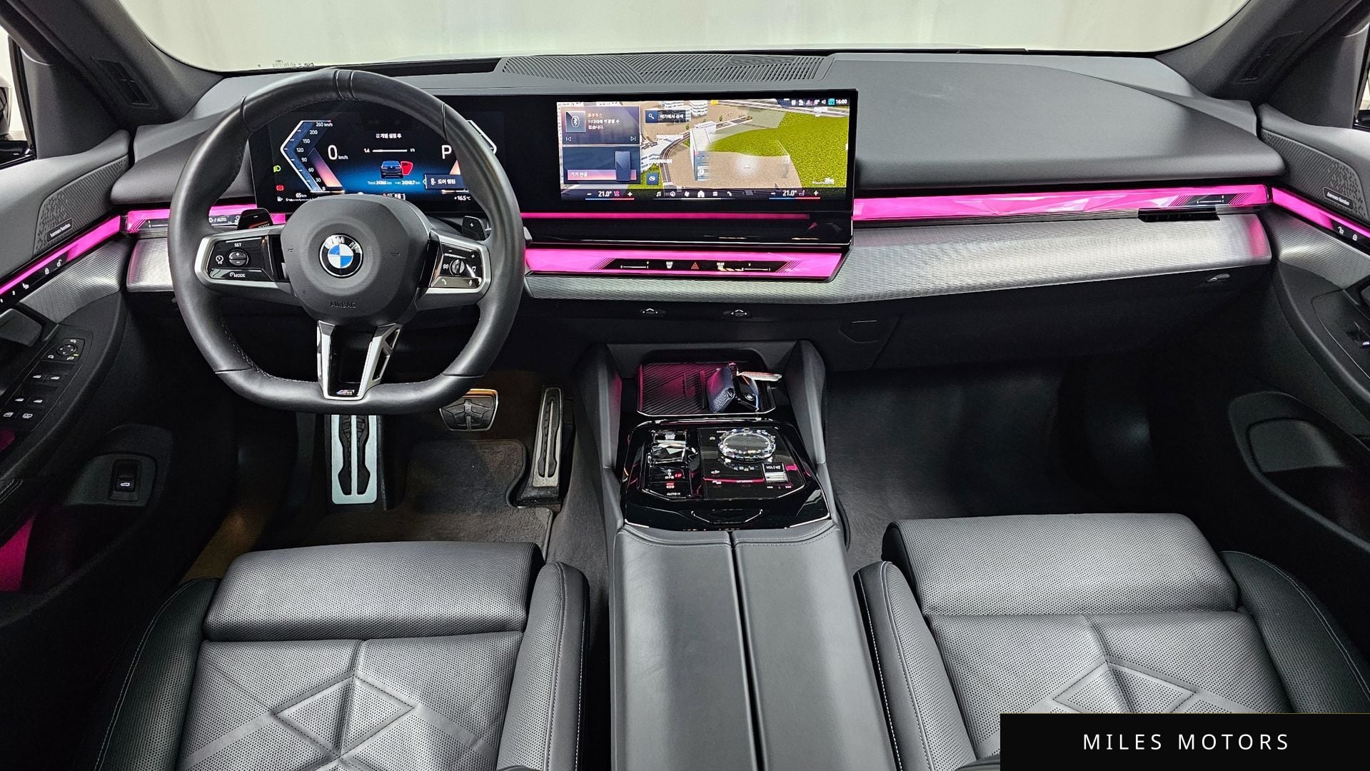 BMW 5 Series (G60) 2024 — миниатюра 10