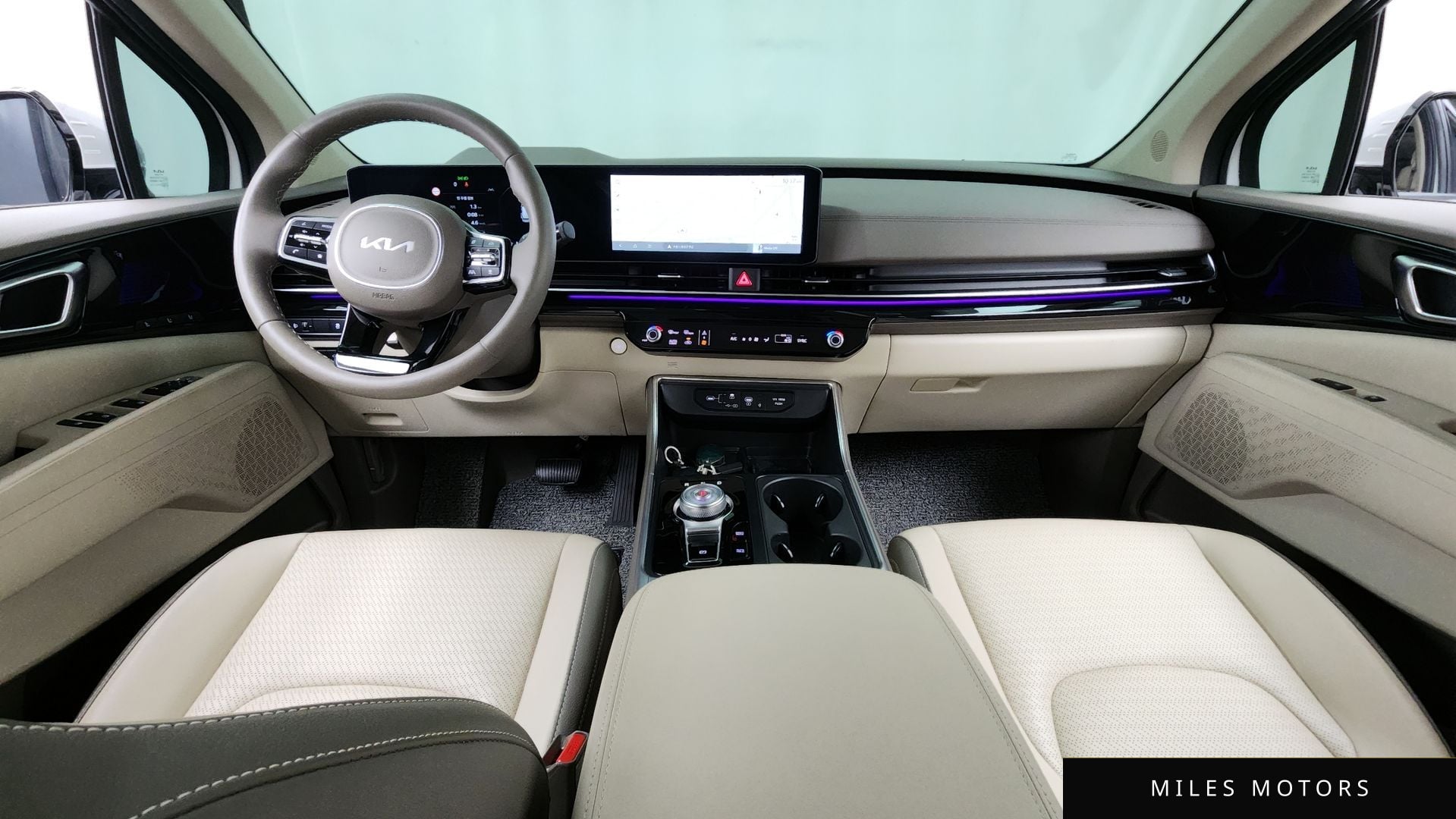 Kia Canival 2025 — миниатюра 10