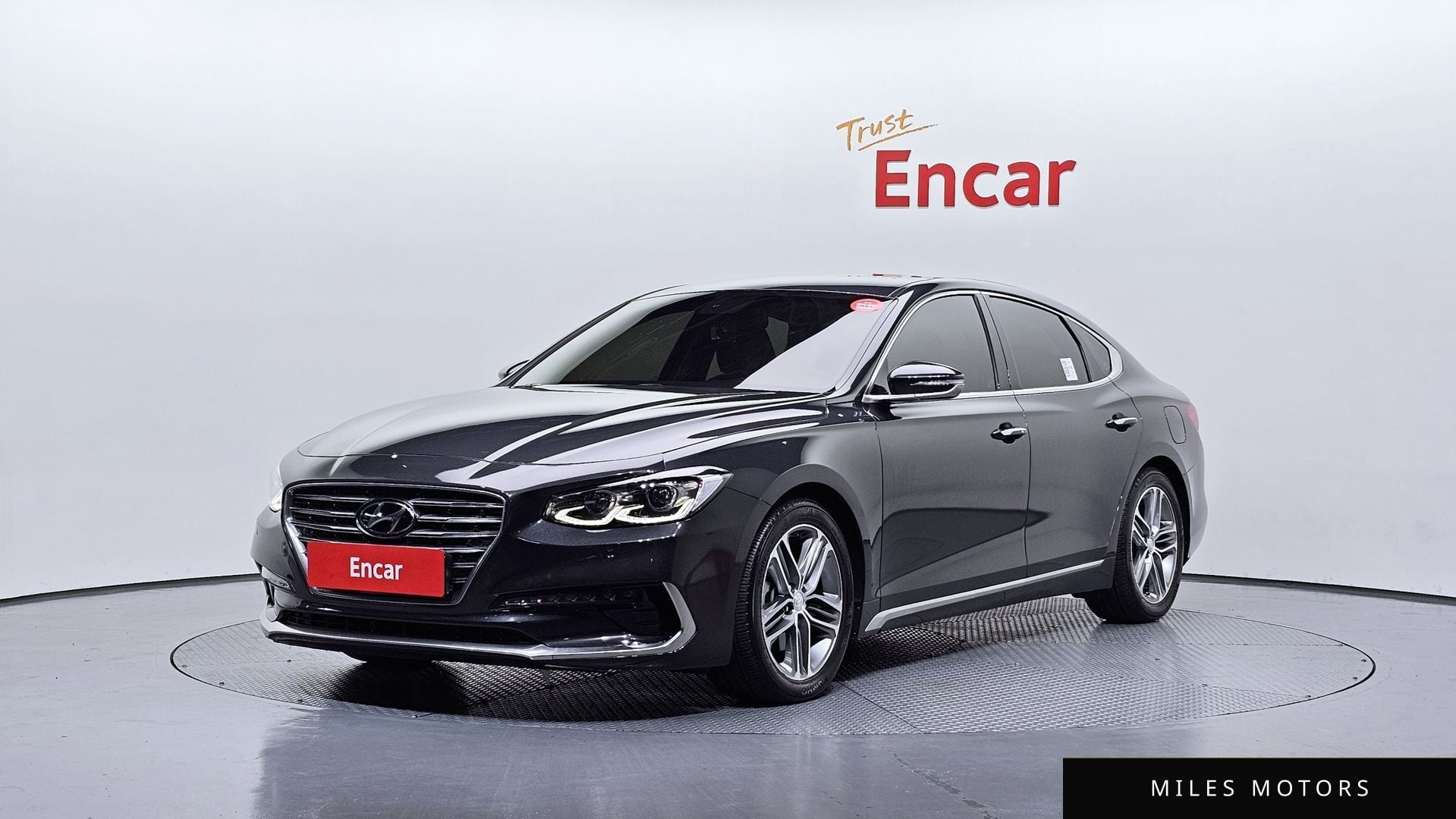 Hyundai Grandeur 2018 — фото 1 из 12