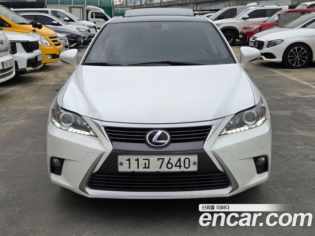 Лексус CT200h 2015 — миниатюра 2