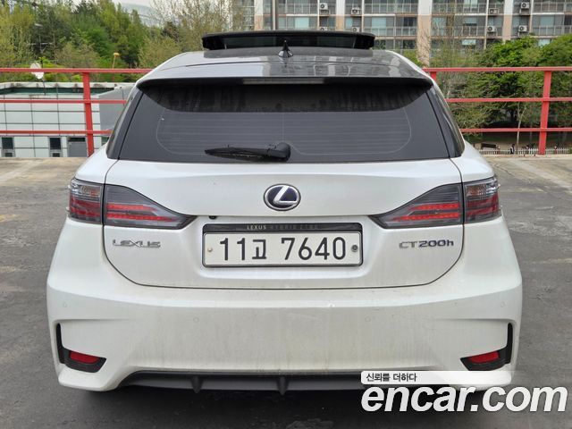 Лексус CT200h 2015 — миниатюра 4
