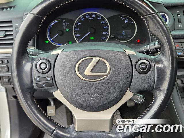 Лексус CT200h 2015 — миниатюра 9