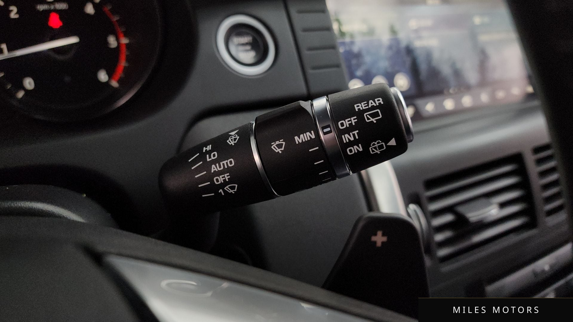 Land Rover Discovery Sport 2018 — миниатюра 19