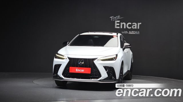 Лексус NX450h+ 2022 — миниатюра 3