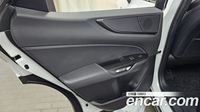 Лексус NX450h+ 2022 — миниатюра 15