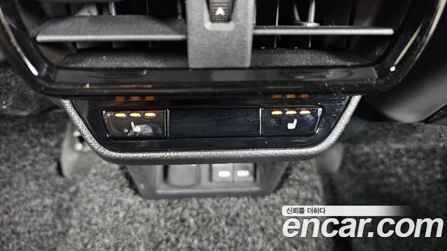 Лексус NX450h+ 2022 — миниатюра 32