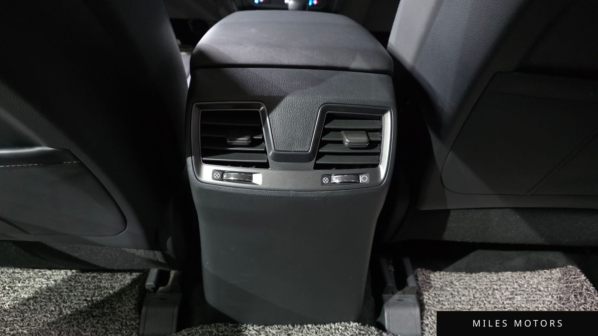 KG Mobility Rexton 2021 — миниатюра 28