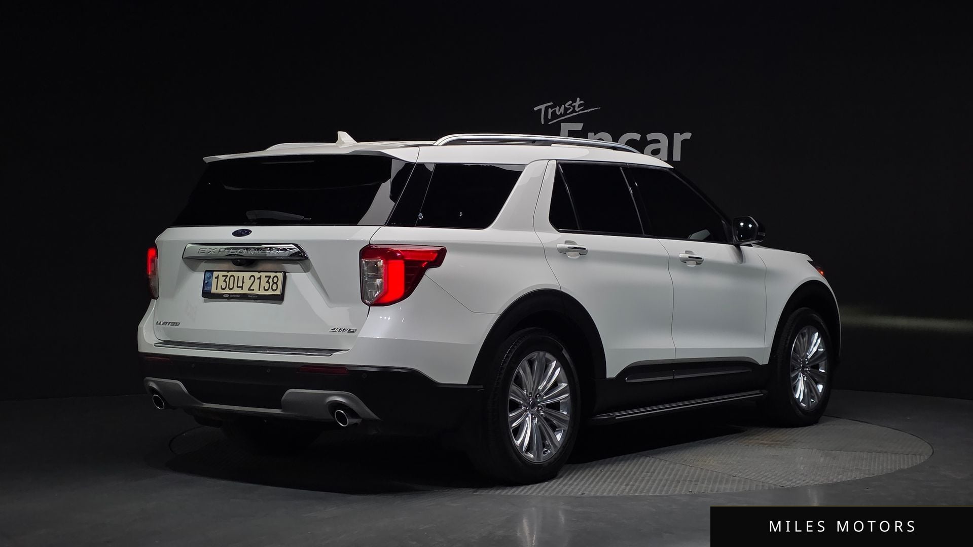 Ford Explorer 2021 — миниатюра 2