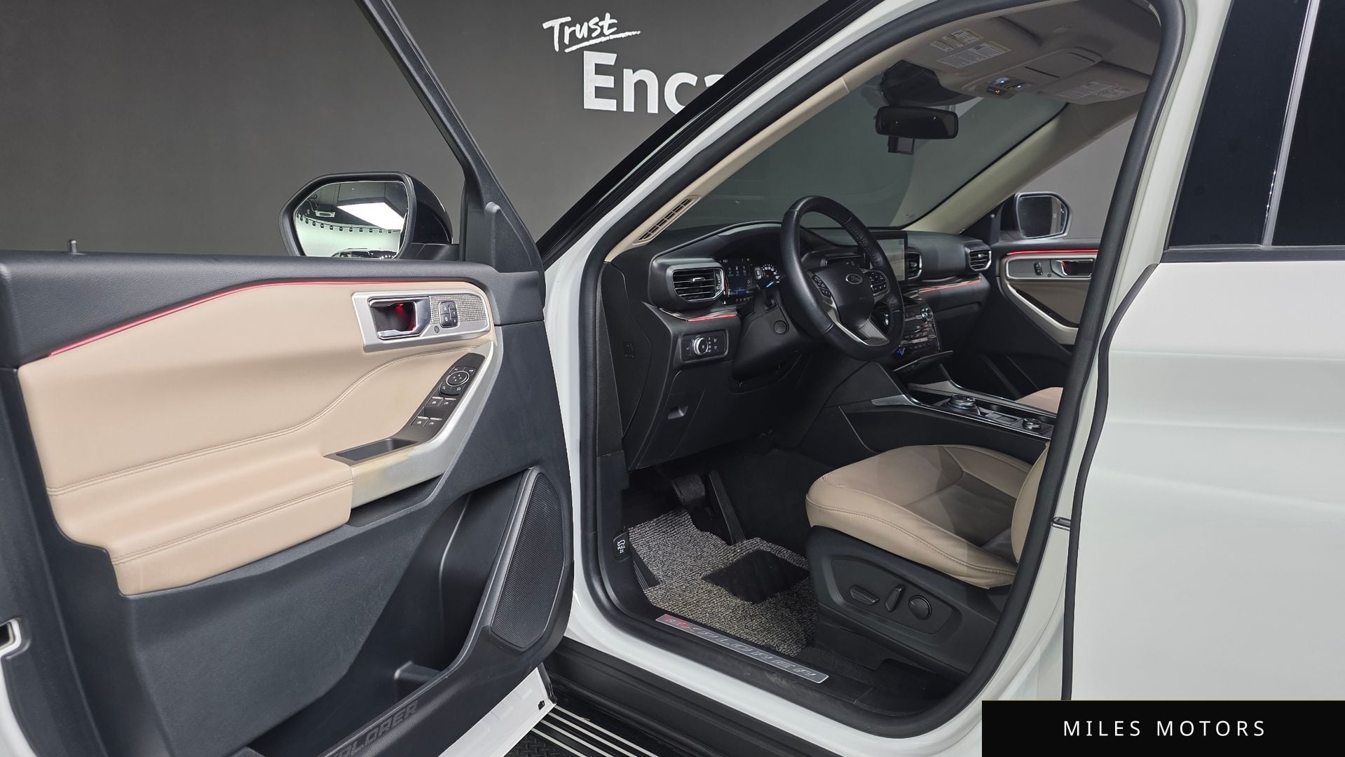Ford Explorer 2021 — миниатюра 10