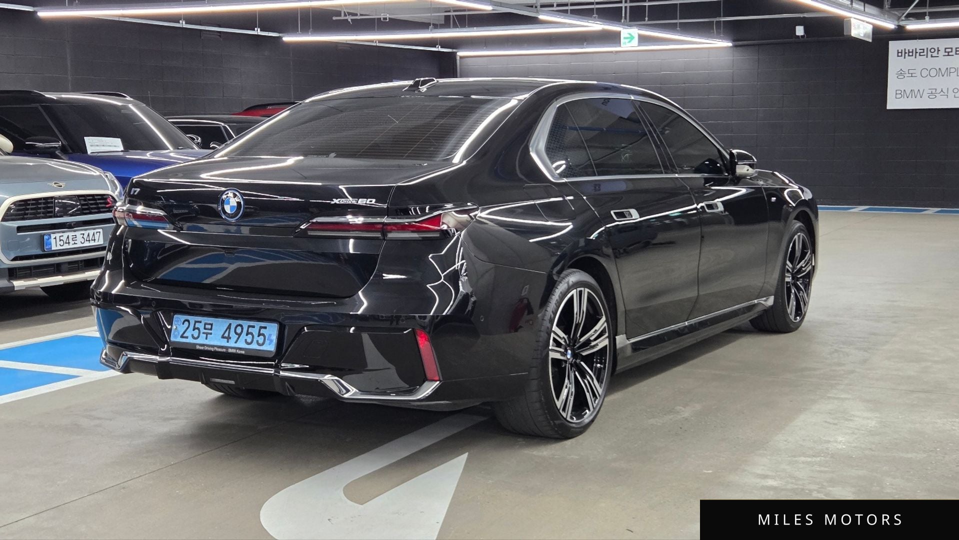 BMW i7 (G70) 2023 — миниатюра 2