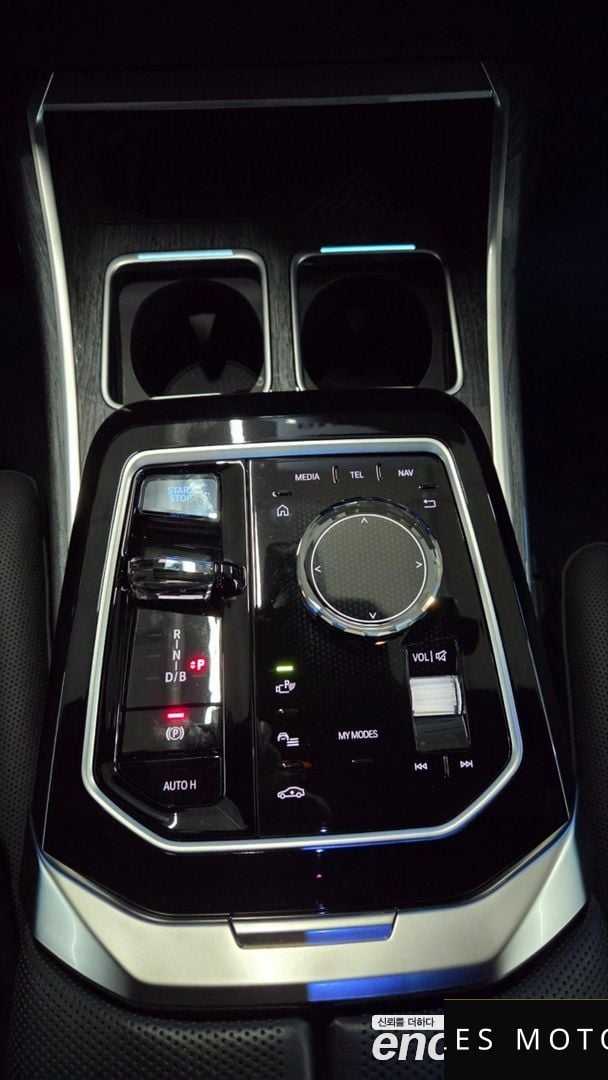 BMW i7 (G70) 2023 — миниатюра 9