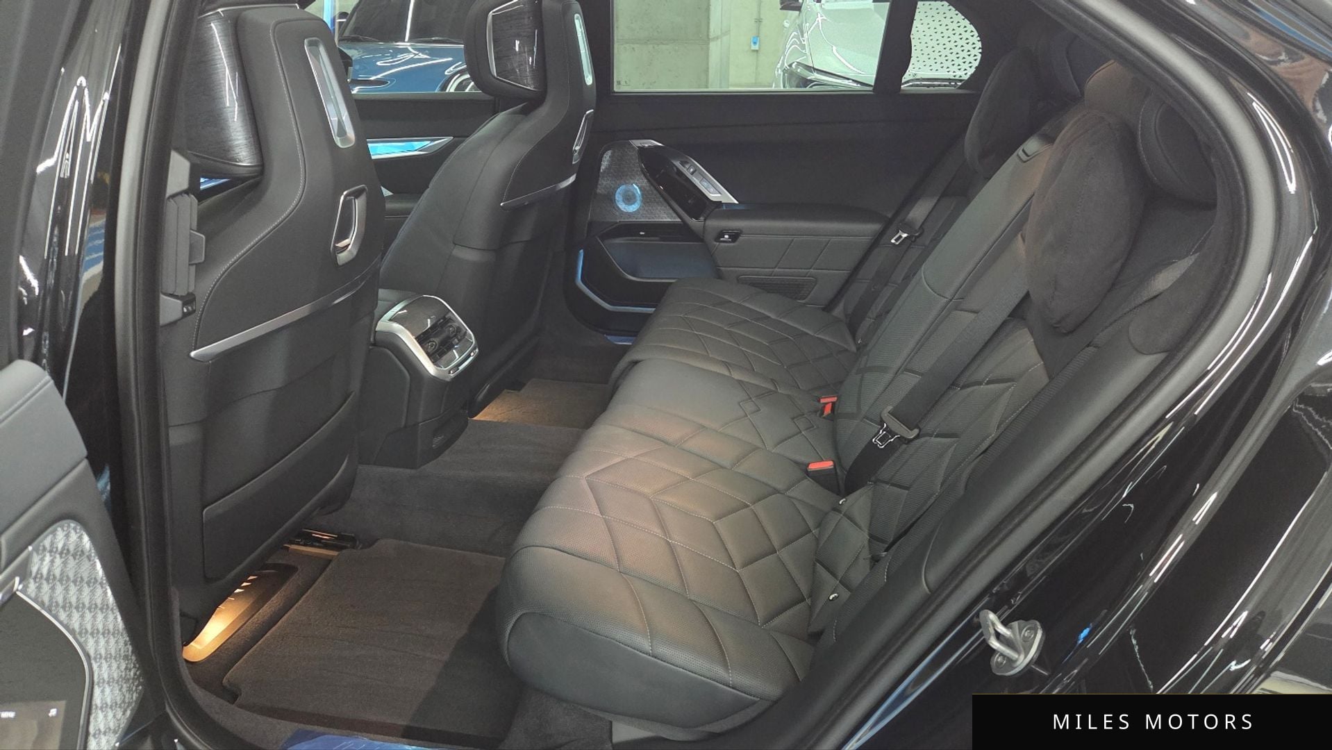 BMW i7 (G70) 2023 — миниатюра 11