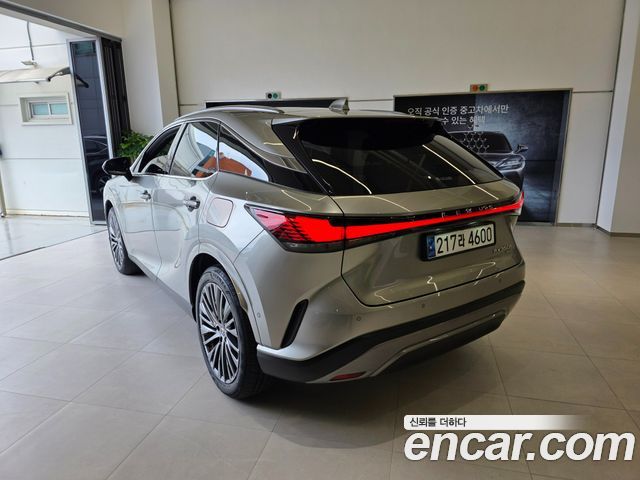 Лексус RX350h 2023 — миниатюра 2