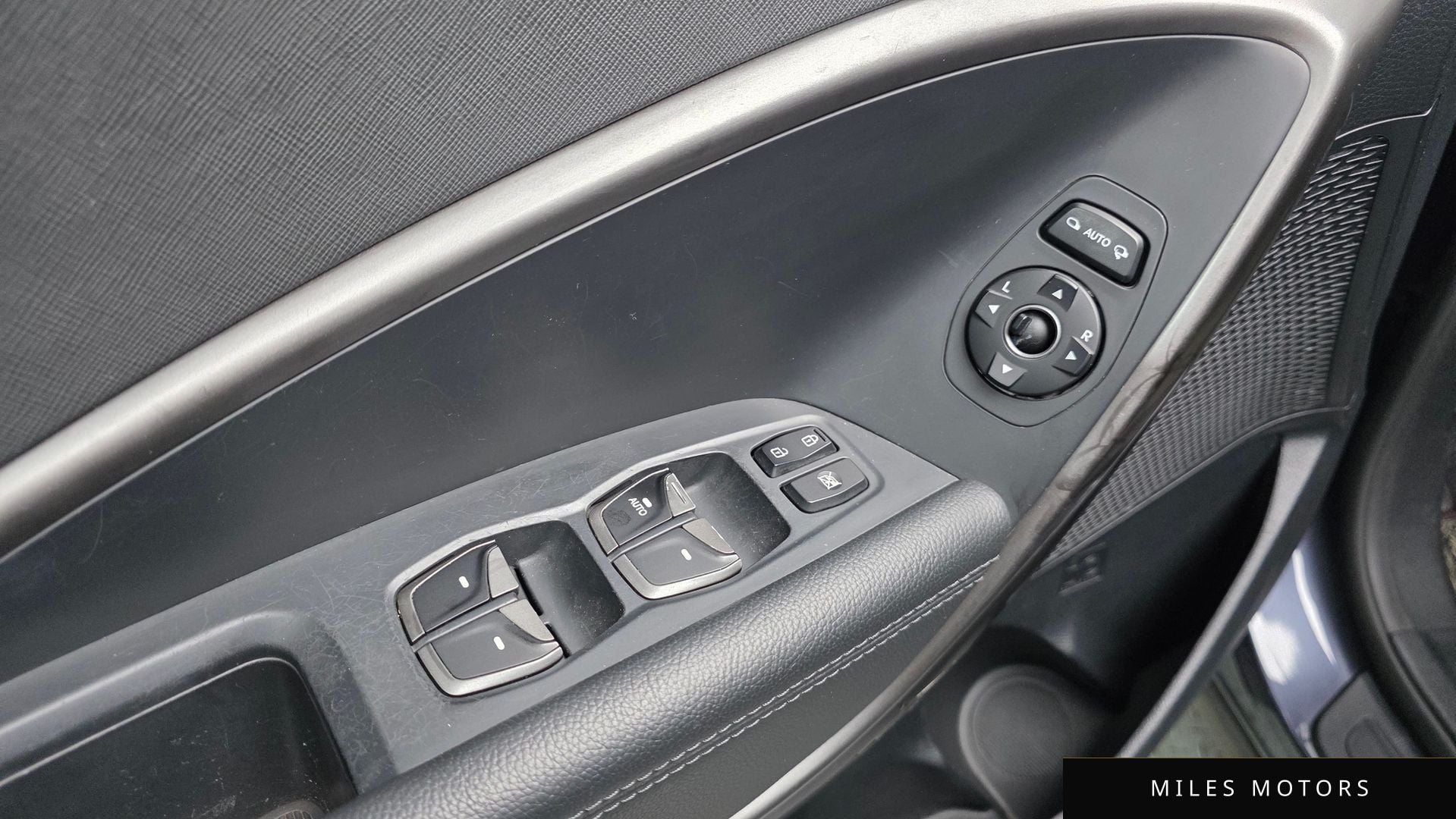 Hyundai Santafe 2016 — миниатюра 18