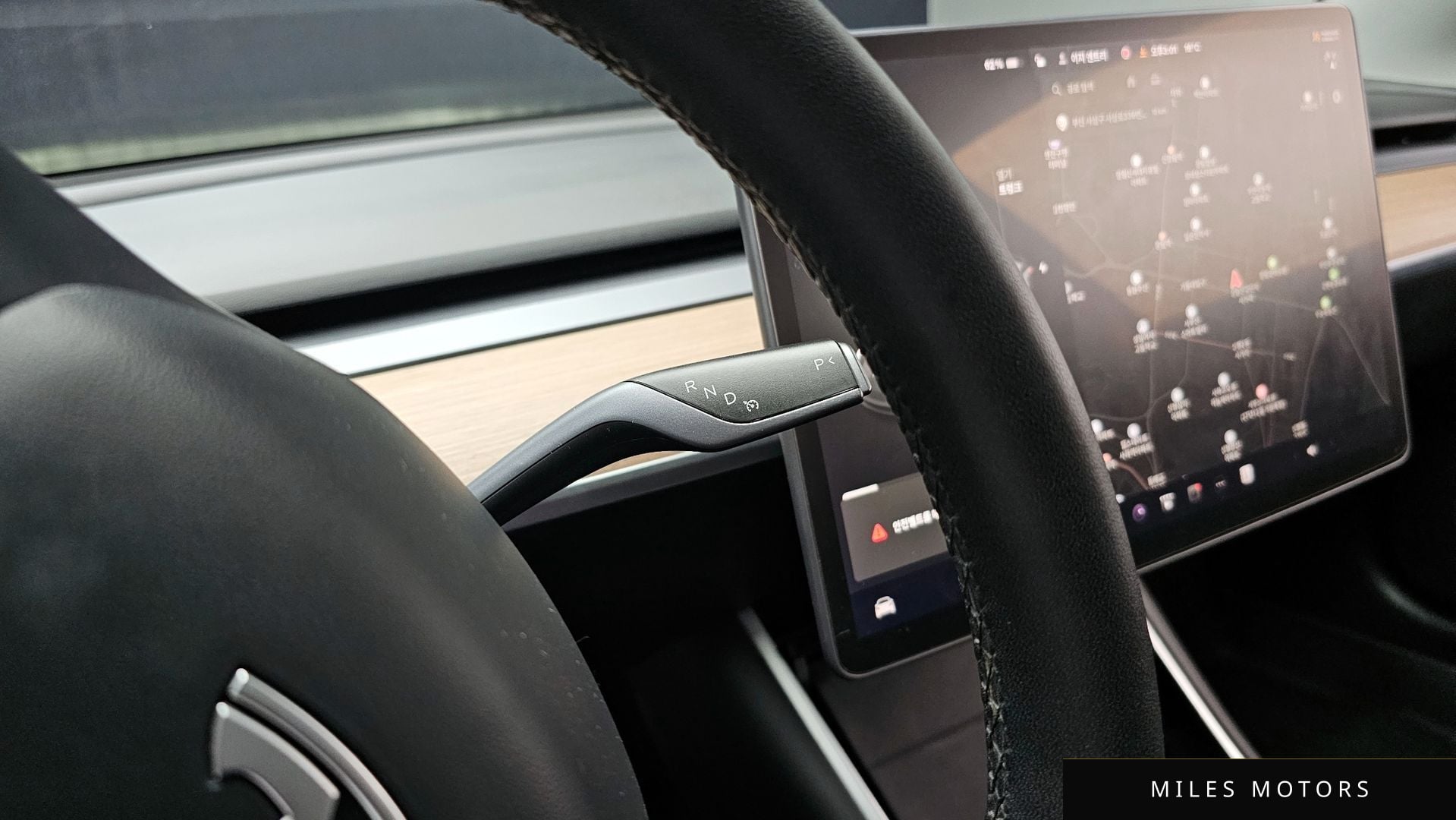 Tesla Model 3 2020 — миниатюра 12
