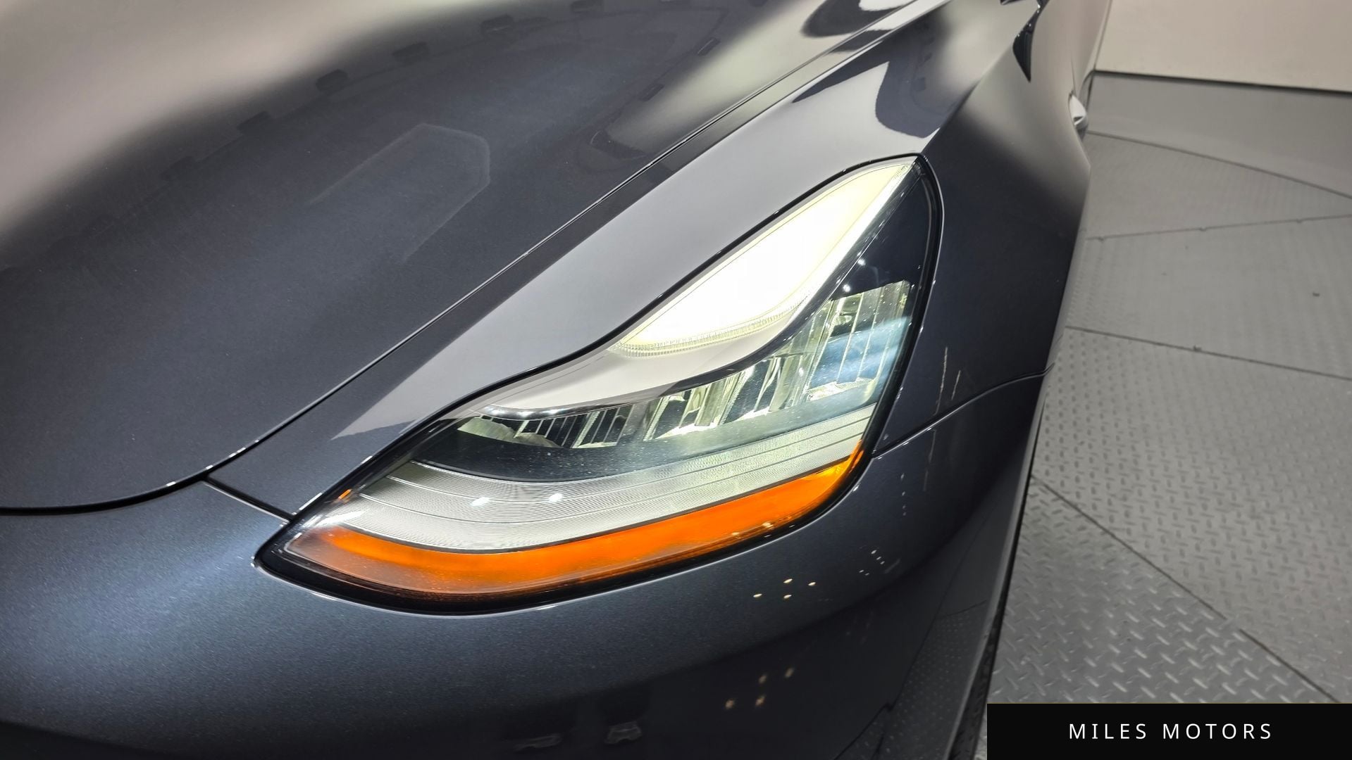 Tesla Model 3 2020 — миниатюра 8