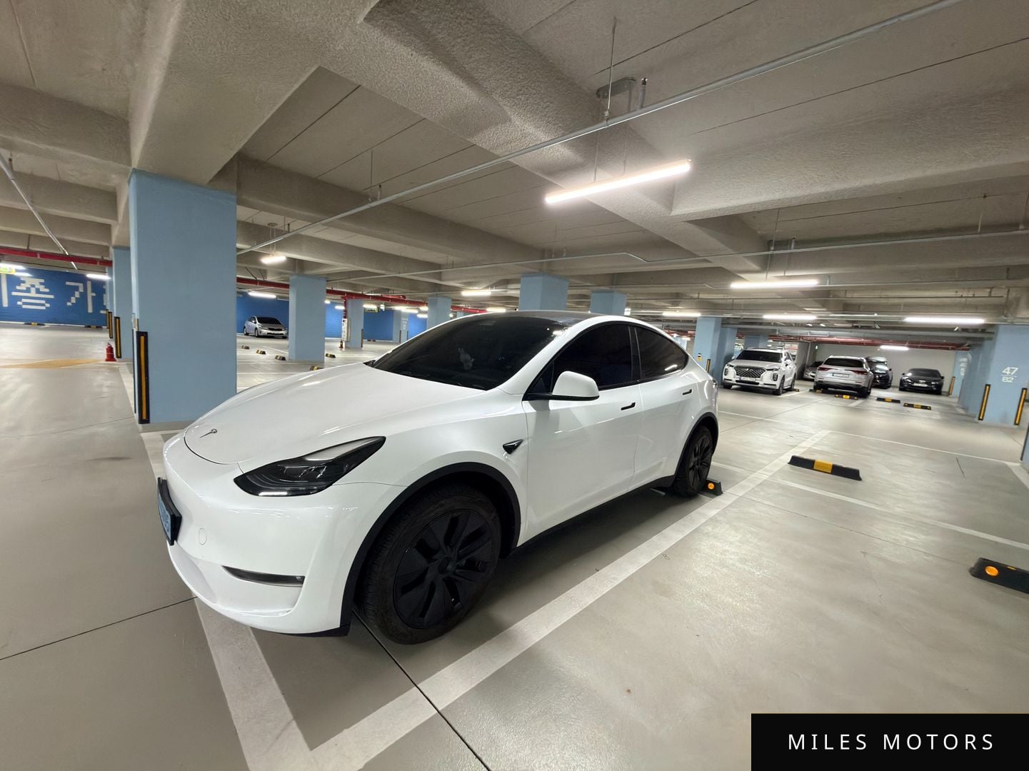 Tesla 모델 Y 2024 — миниатюра 2