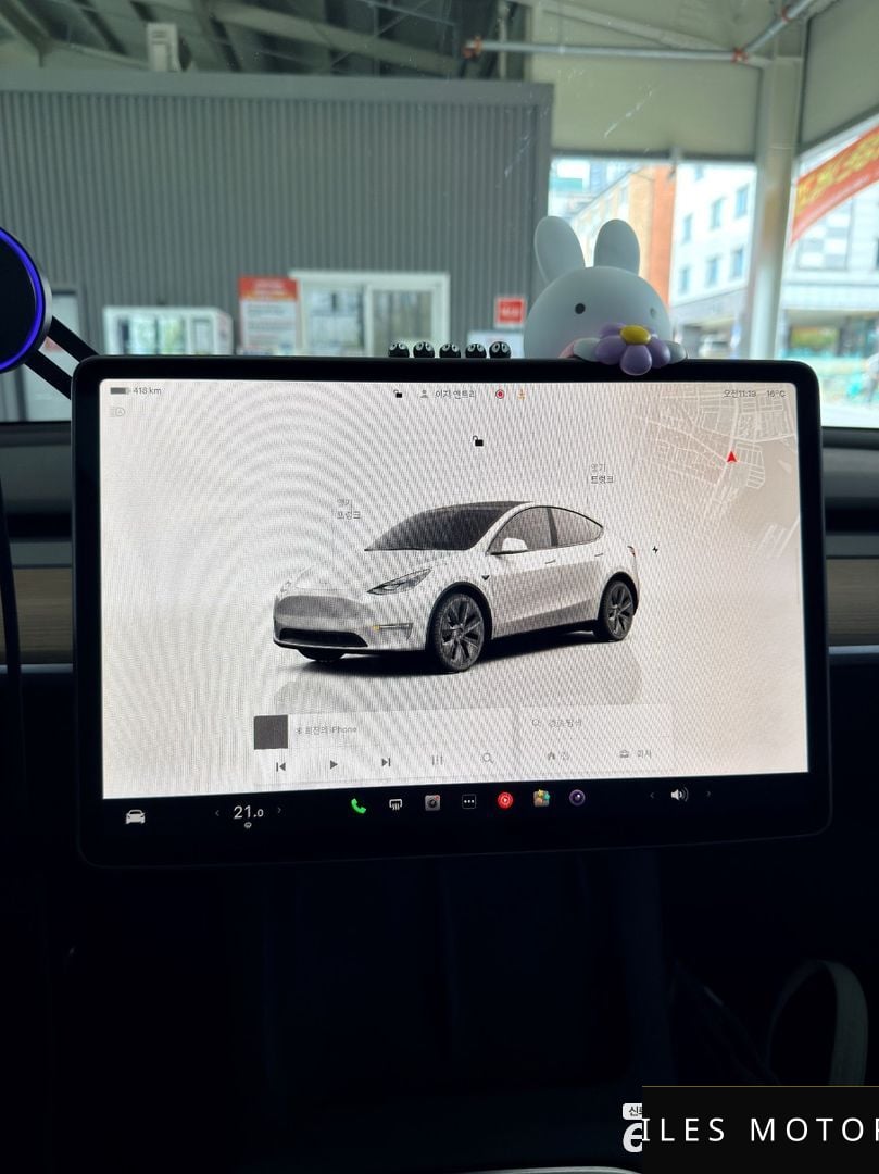 Tesla 모델 Y 2024 — миниатюра 15
