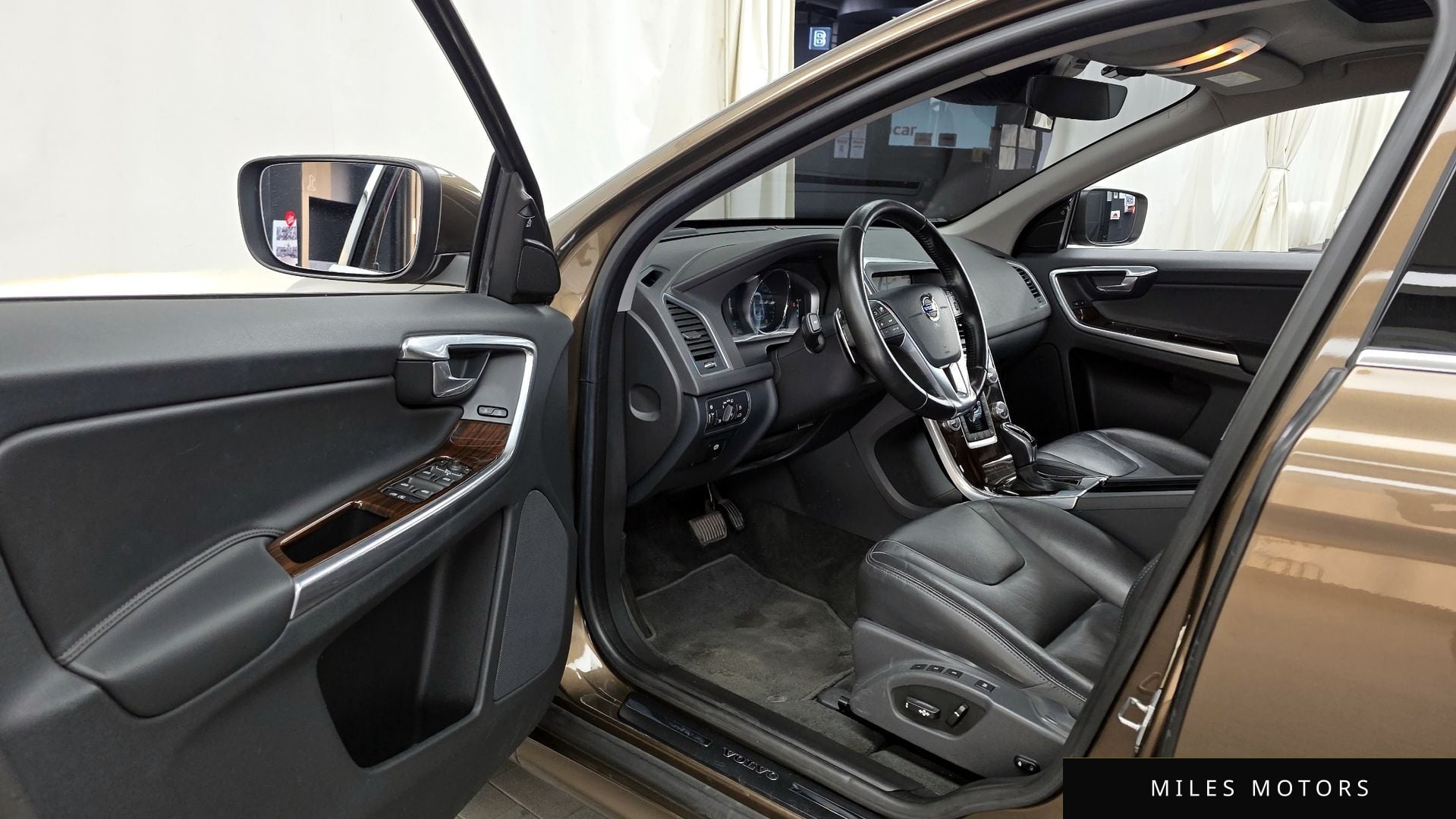 Volvo XC60 2015 — миниатюра 10
