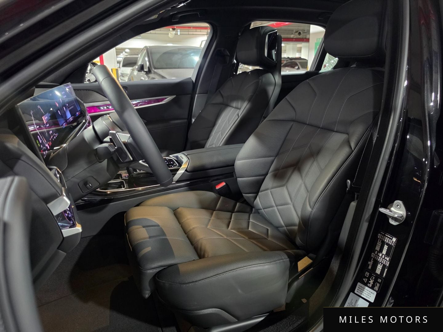 BMW 7 Series (G70) 2025 — миниатюра 11