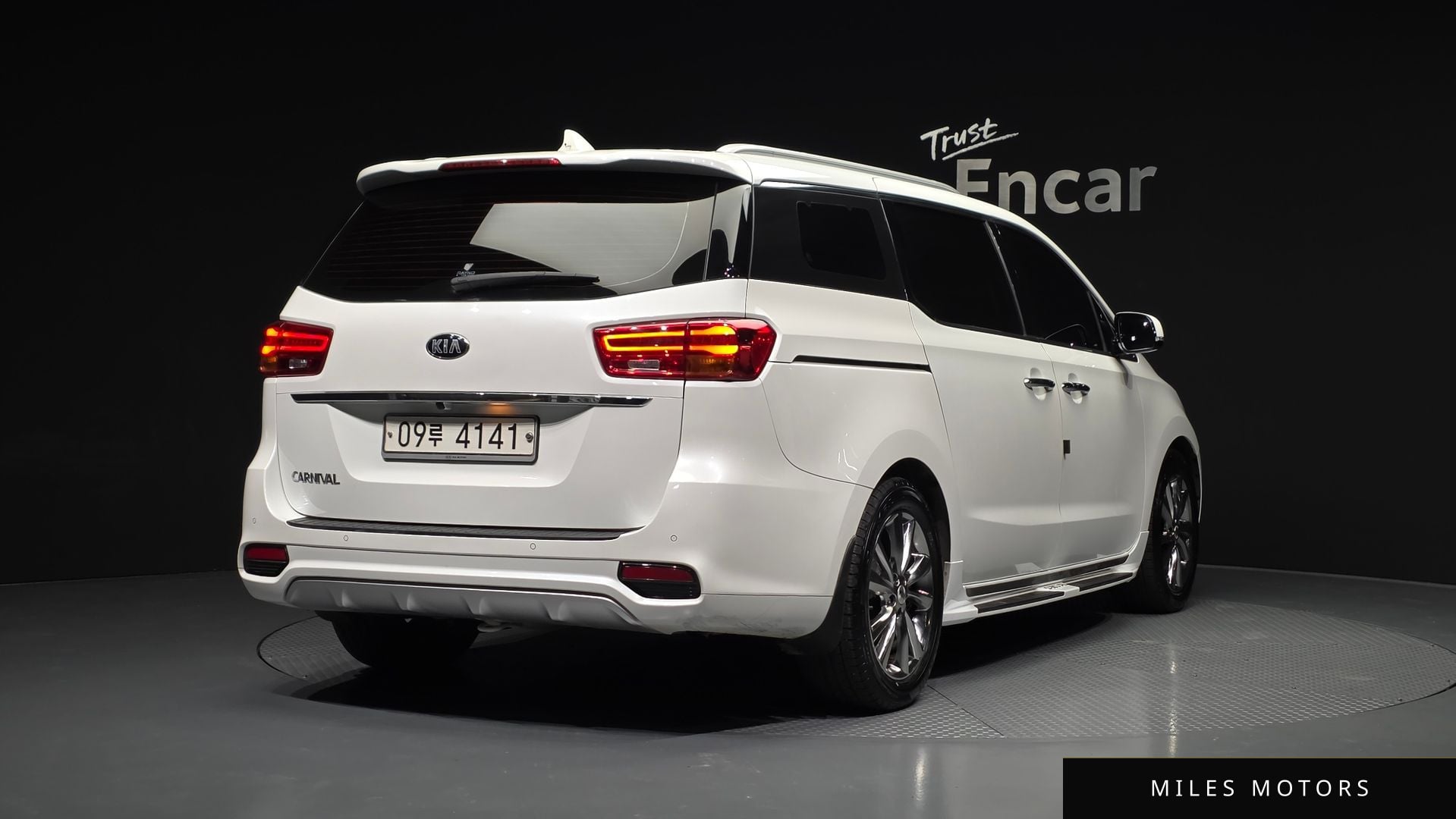 Kia Canival 2019 — миниатюра 2