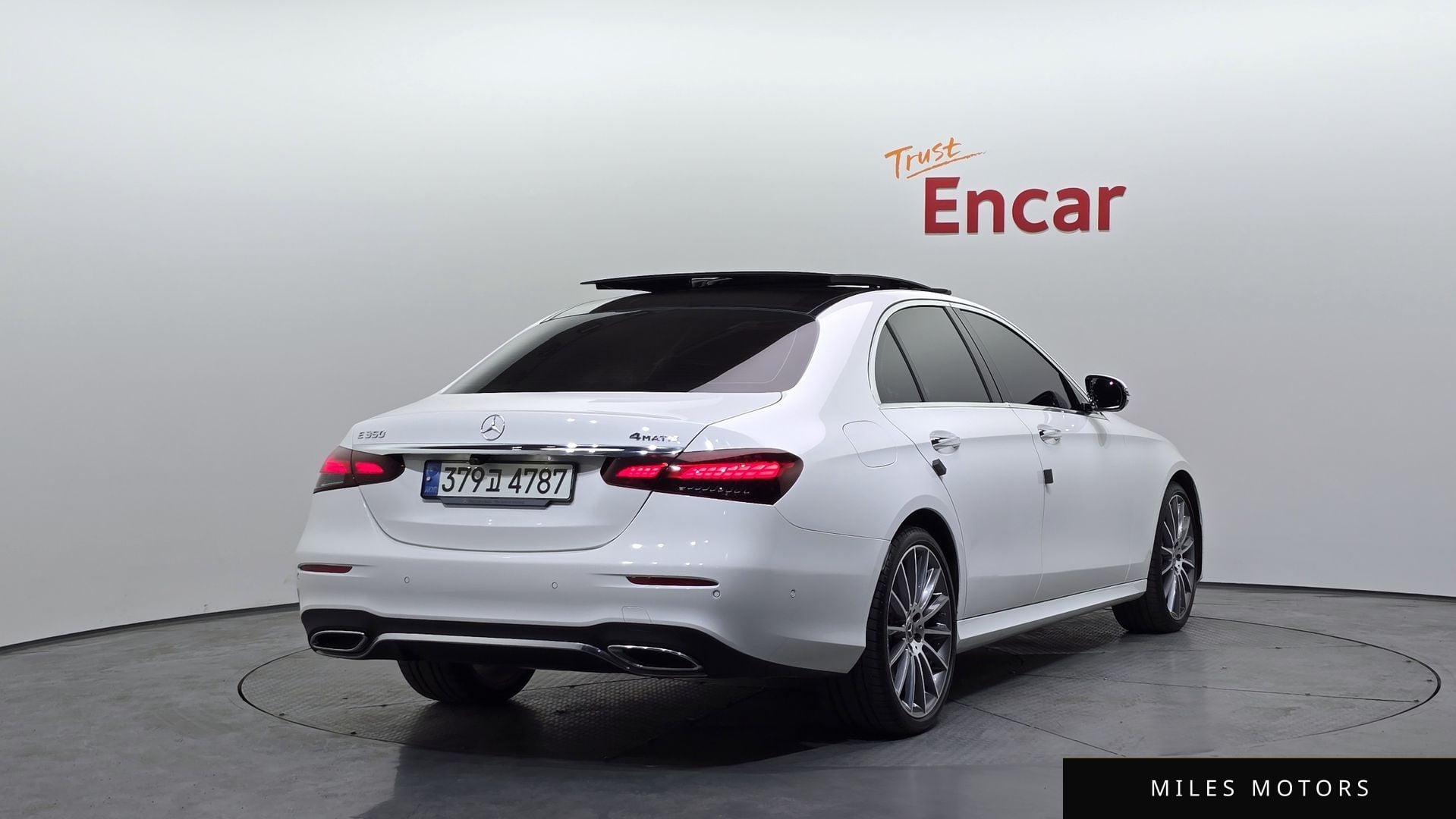 Mercedes-Benz E-Class W213 2021 — миниатюра 2