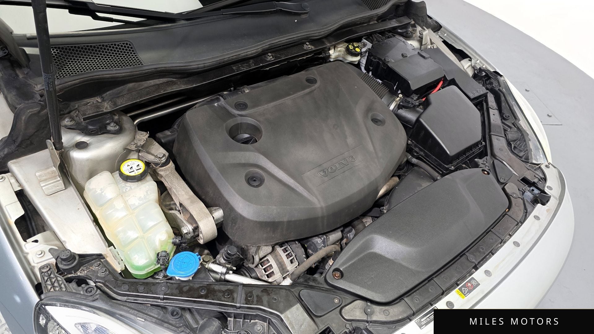 Volvo V40 2016 — миниатюра 6