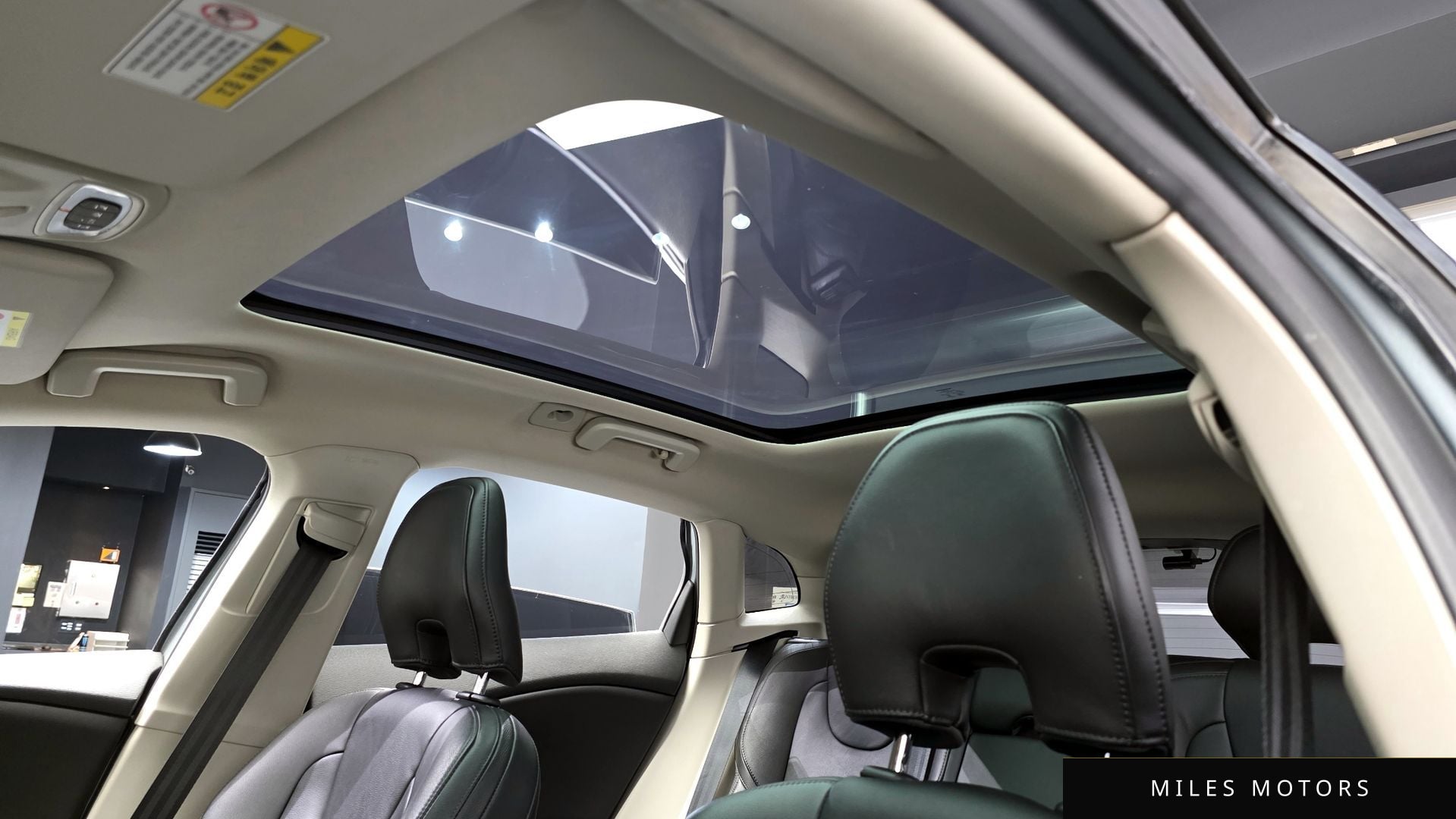 Volvo V40 2016 — миниатюра 16