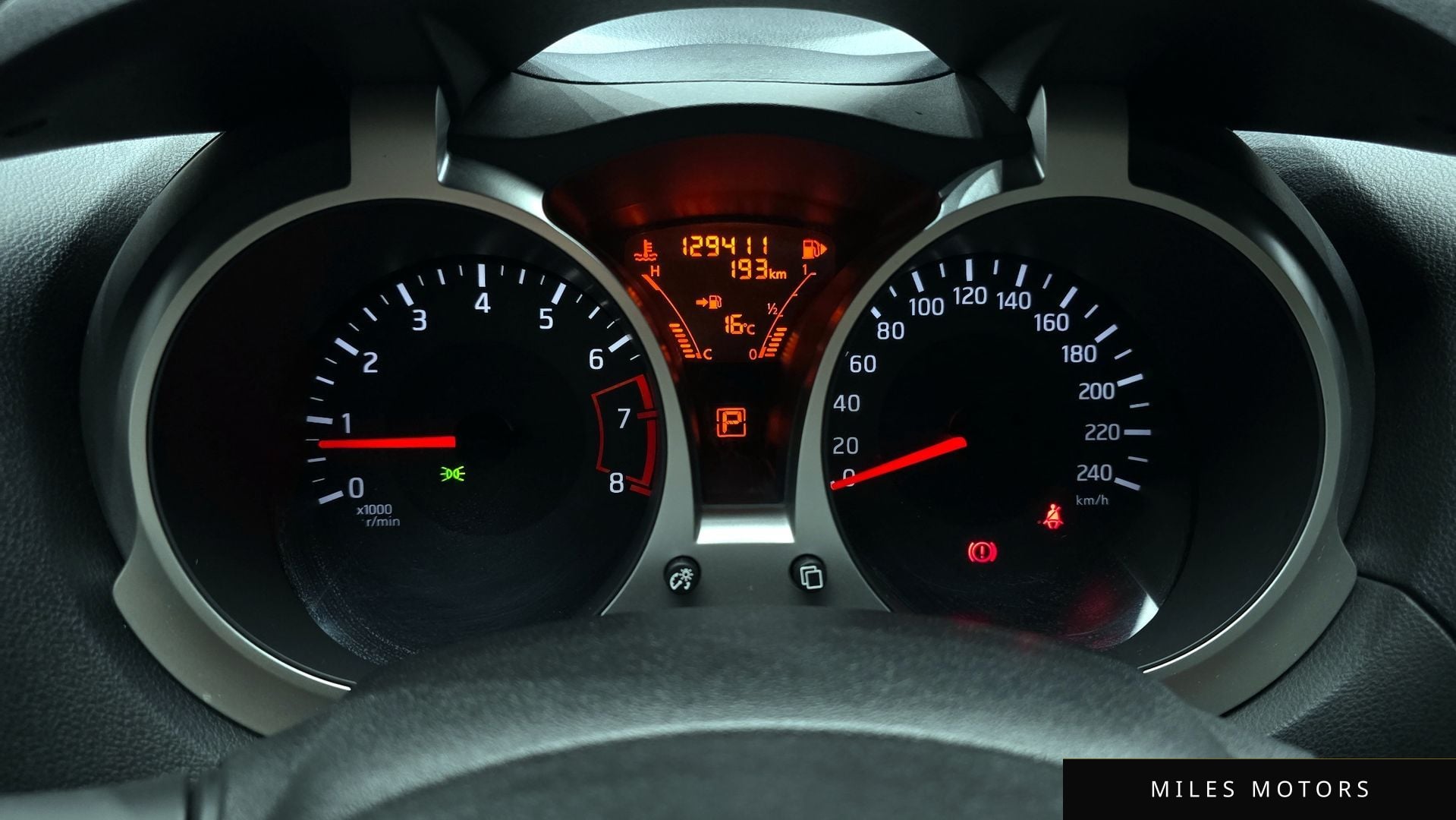 Nissan 쥬크 2015 — миниатюра 8