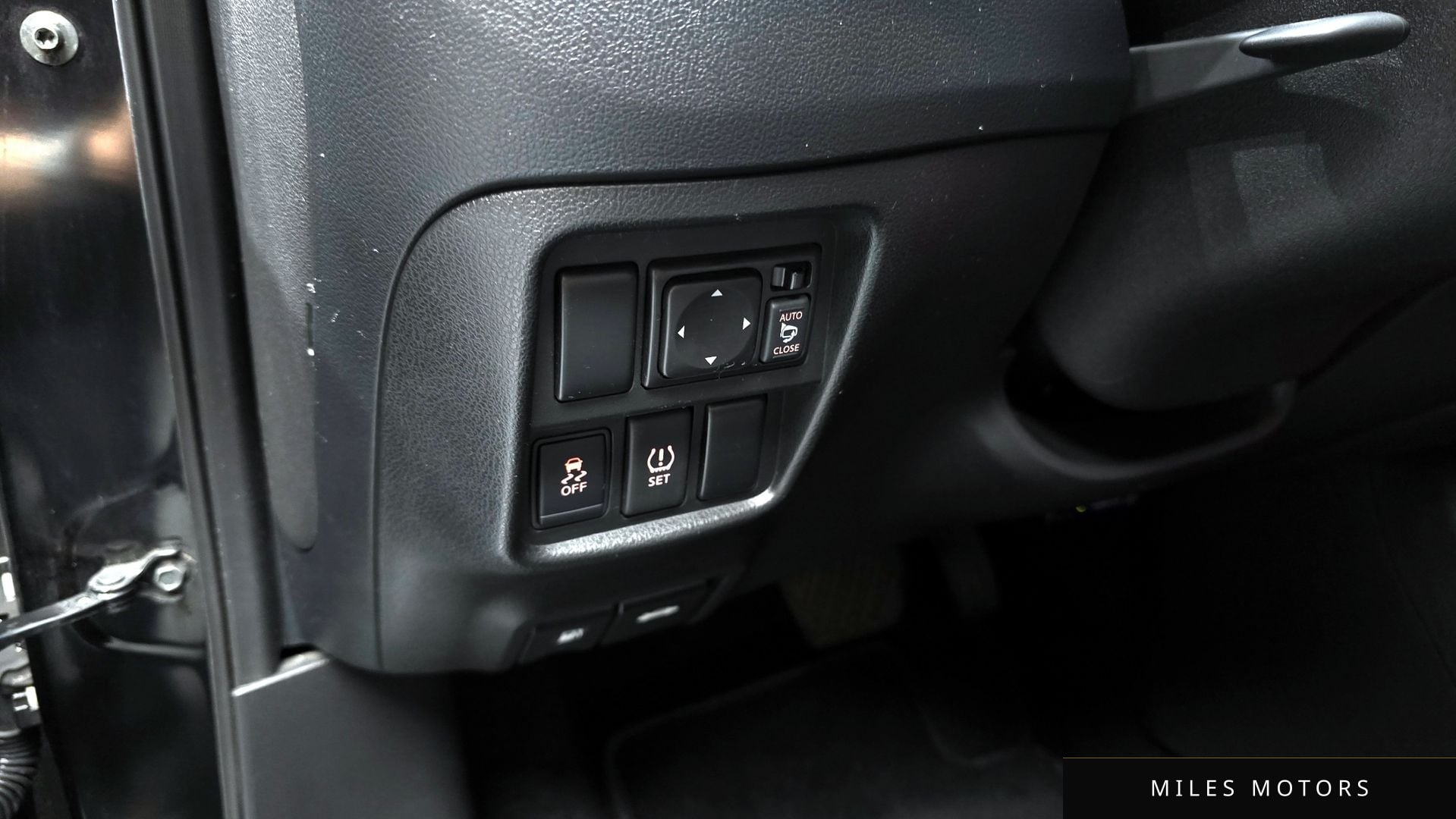 Nissan 쥬크 2015 — миниатюра 16