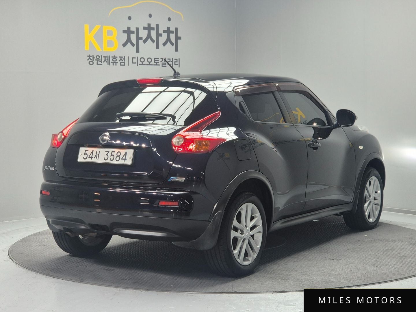 Nissan Juke 2010 — миниатюра 5