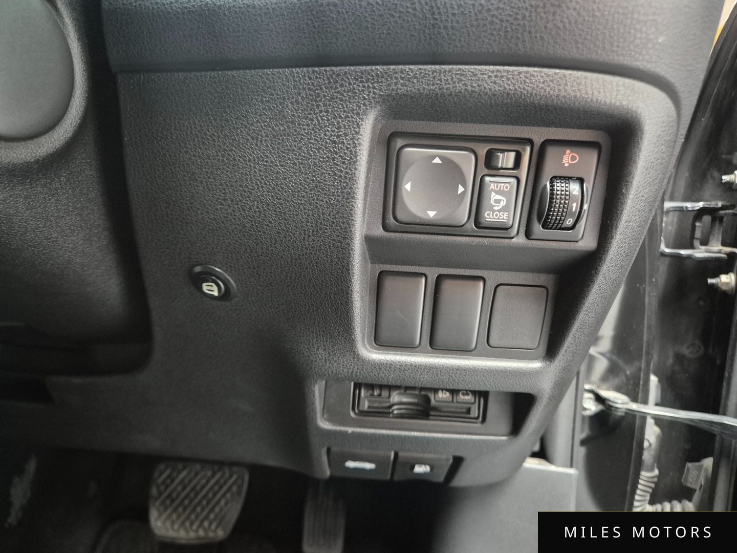 Nissan Juke 2010 — миниатюра 11