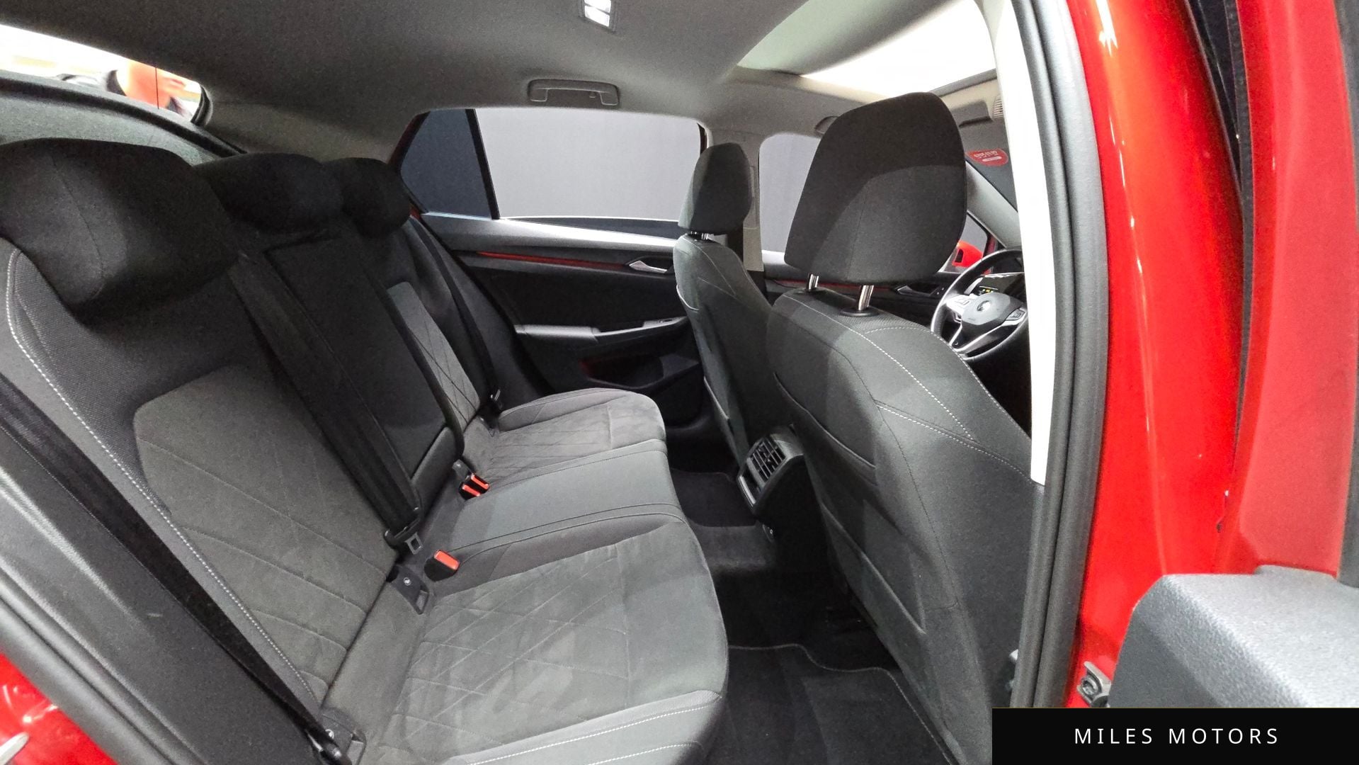 Volkswagen Golf 2023 — миниатюра 12