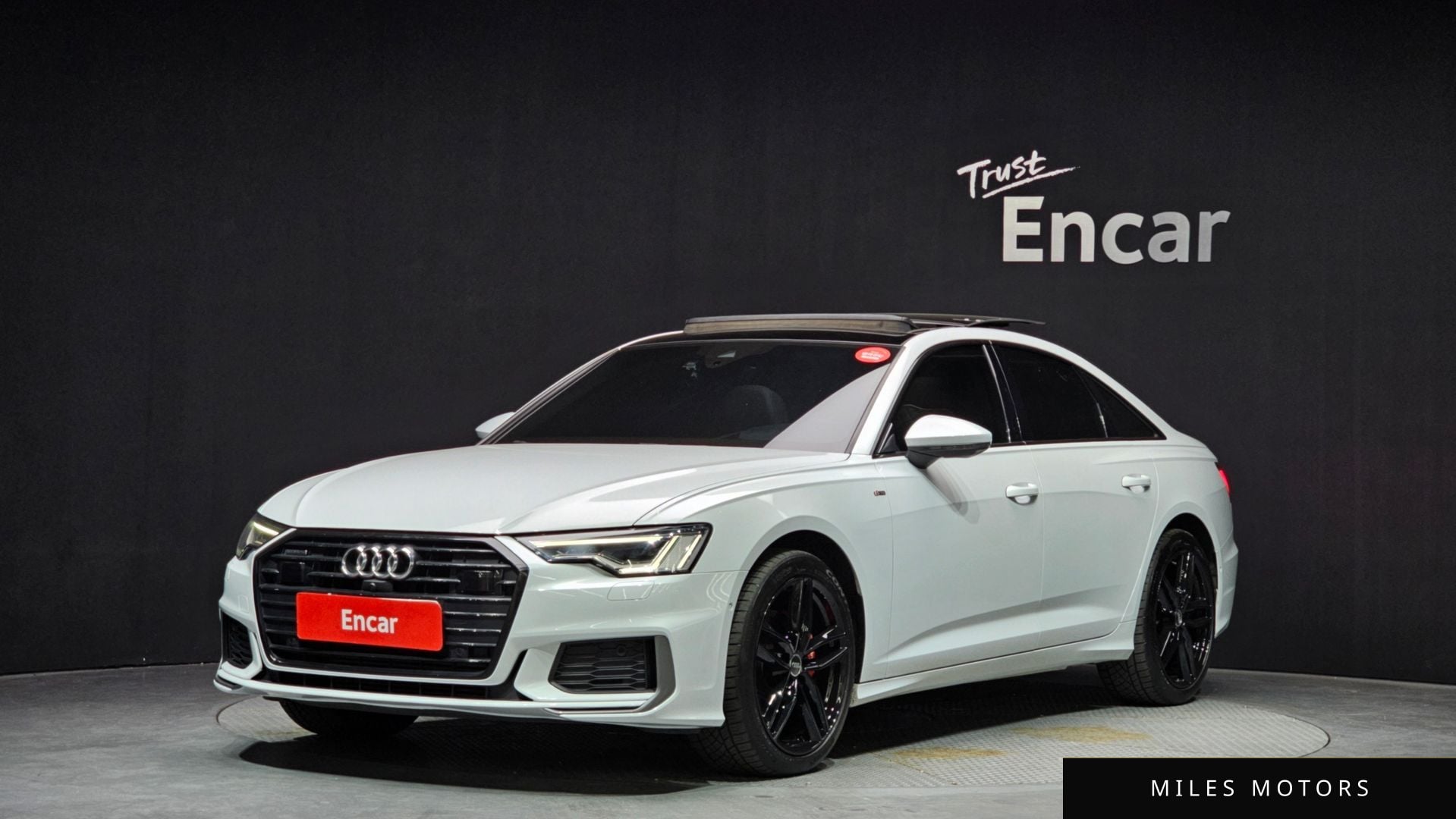 Audi A6 (C8) 2020 — фото 1 из 12
