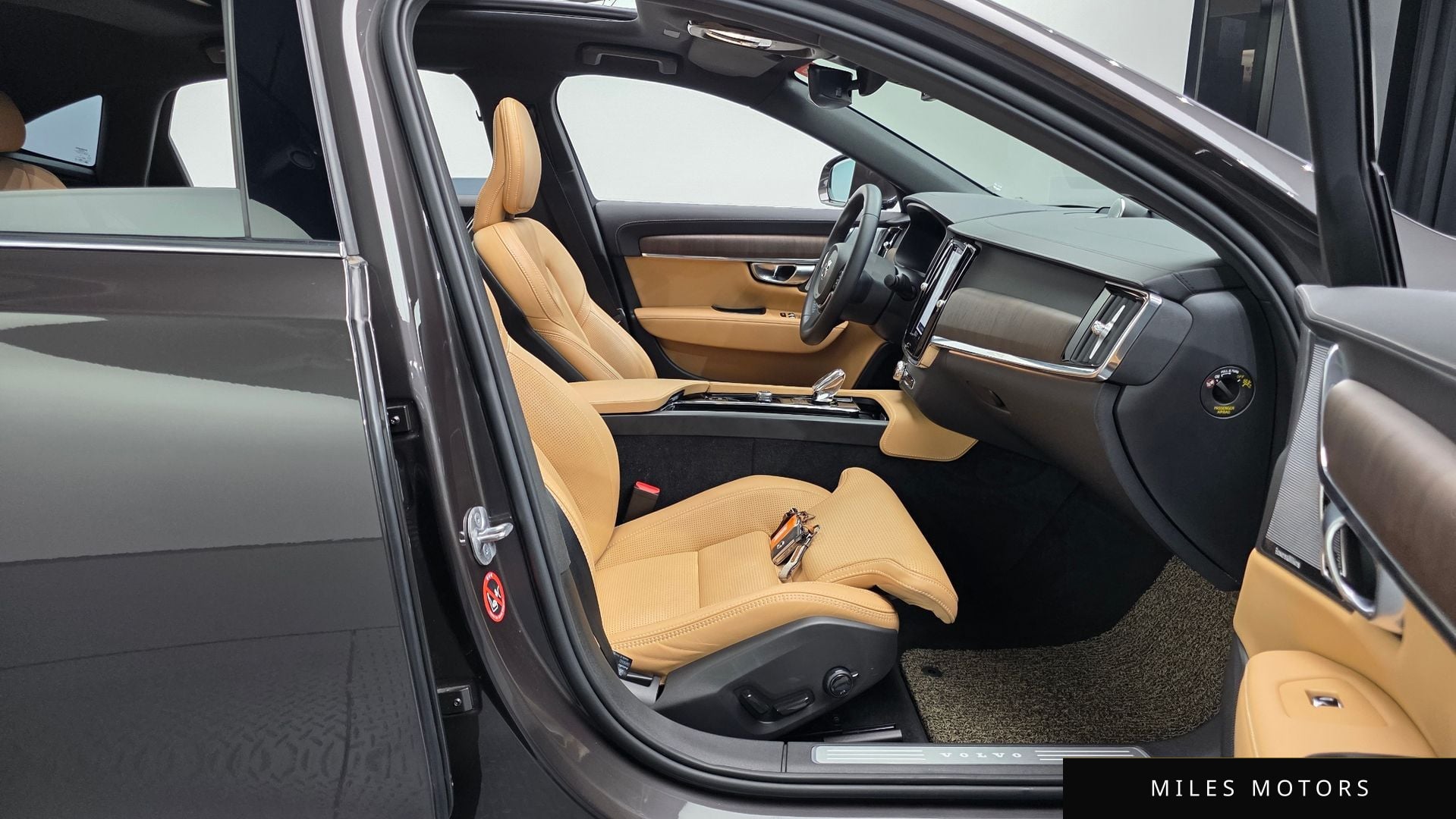 Volvo S90 2023 — миниатюра 17