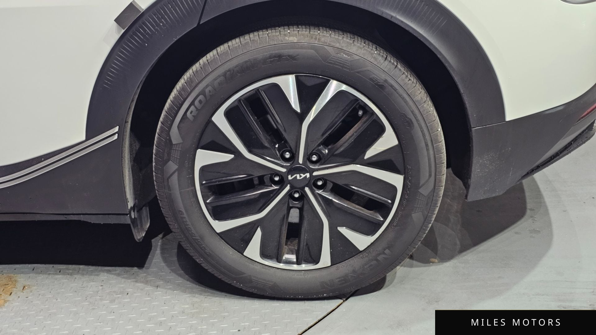 Kia EV6 2022 — миниатюра 7