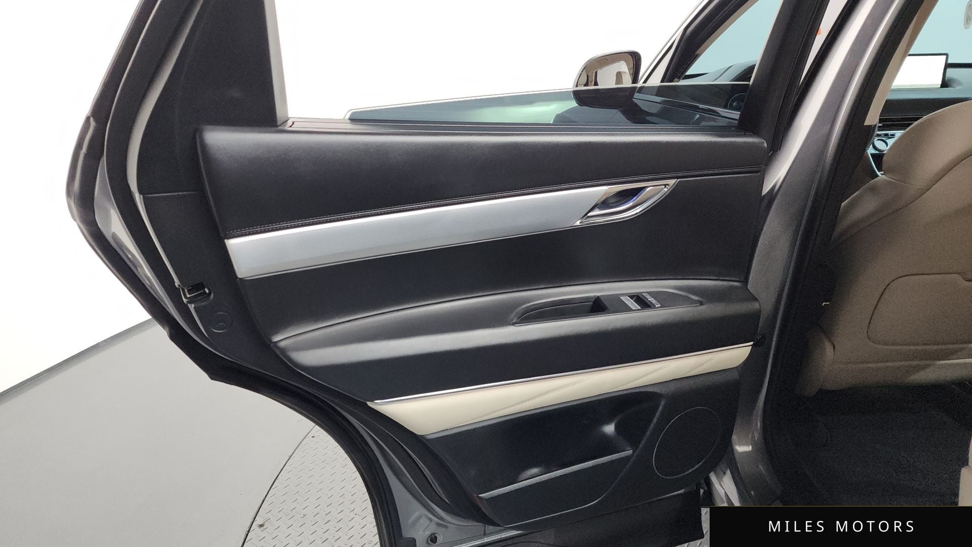 Genesis GV80 2023 — миниатюра 15