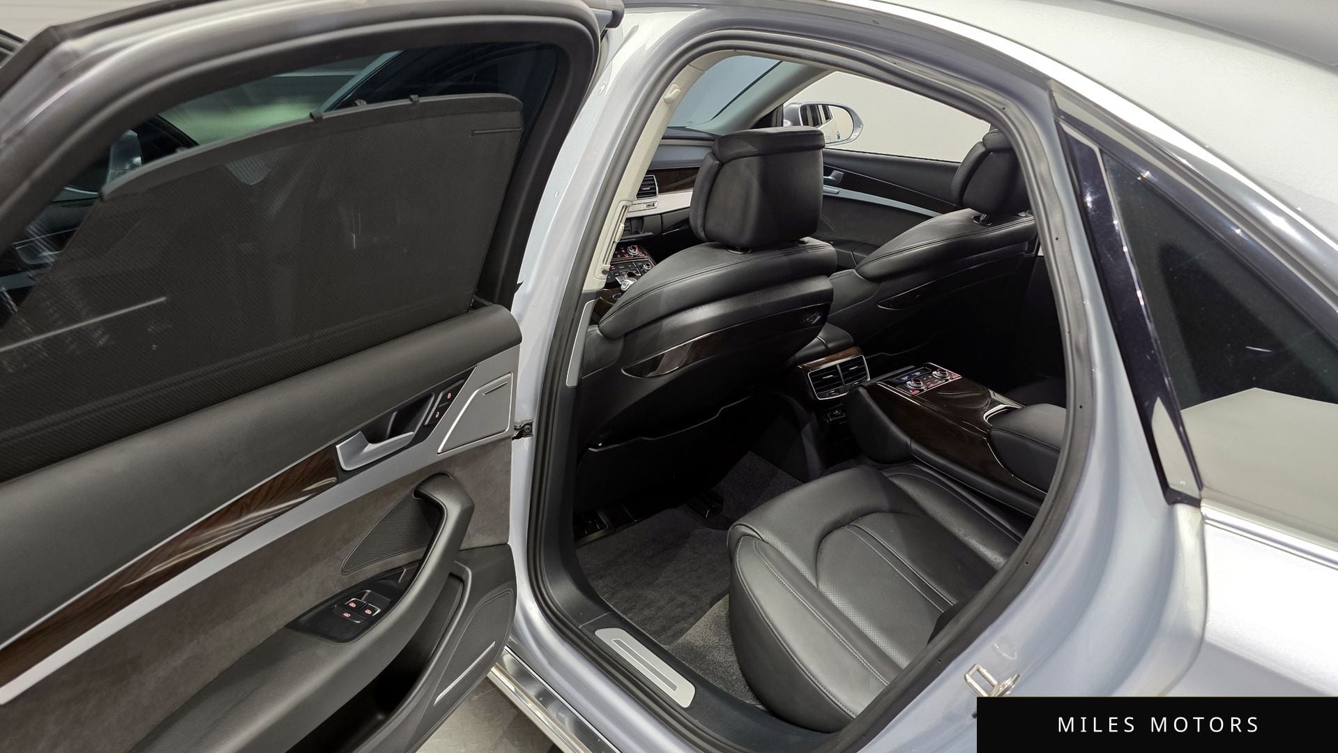 Audi A8 2015 — миниатюра 11
